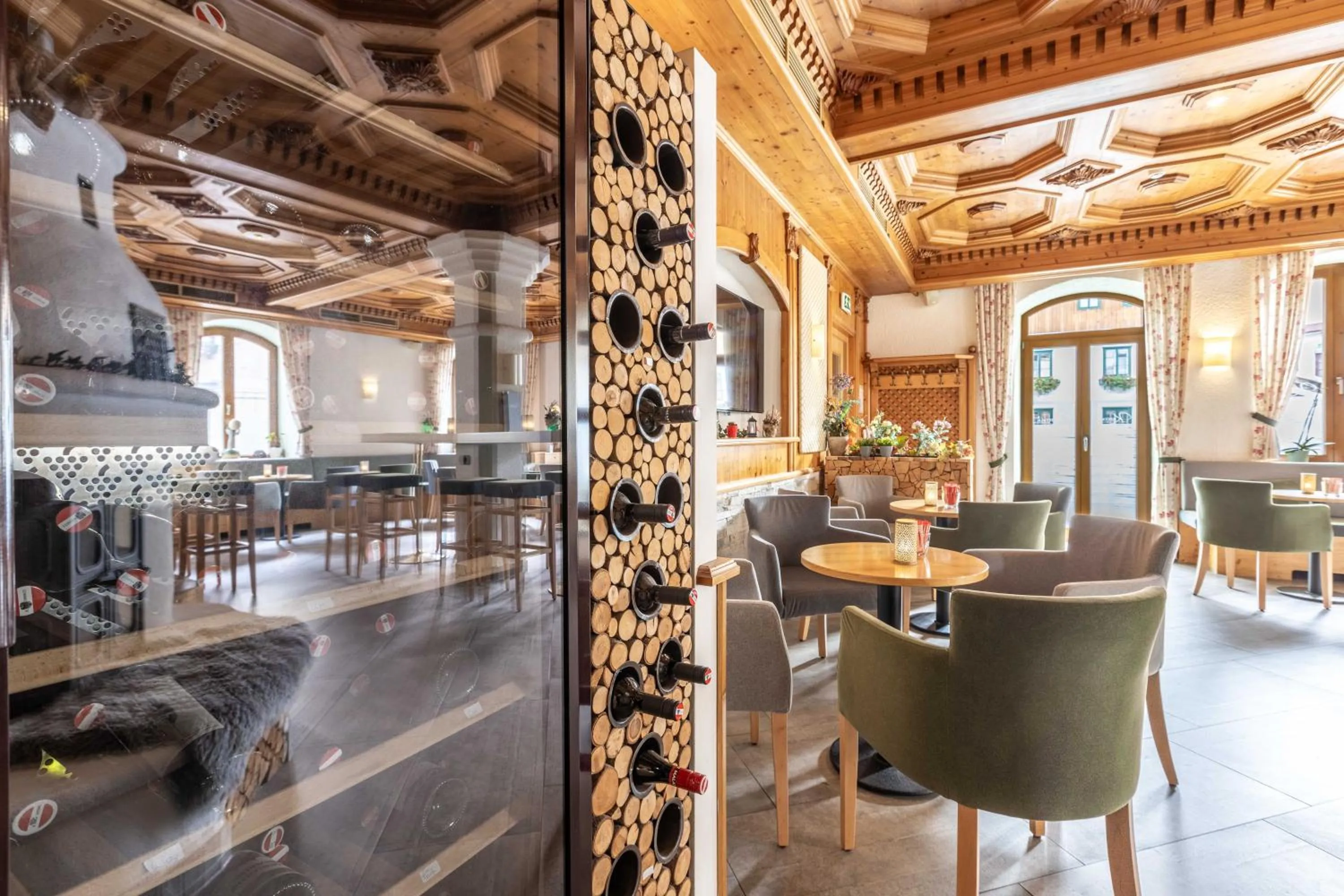 Hotel Post by keyone