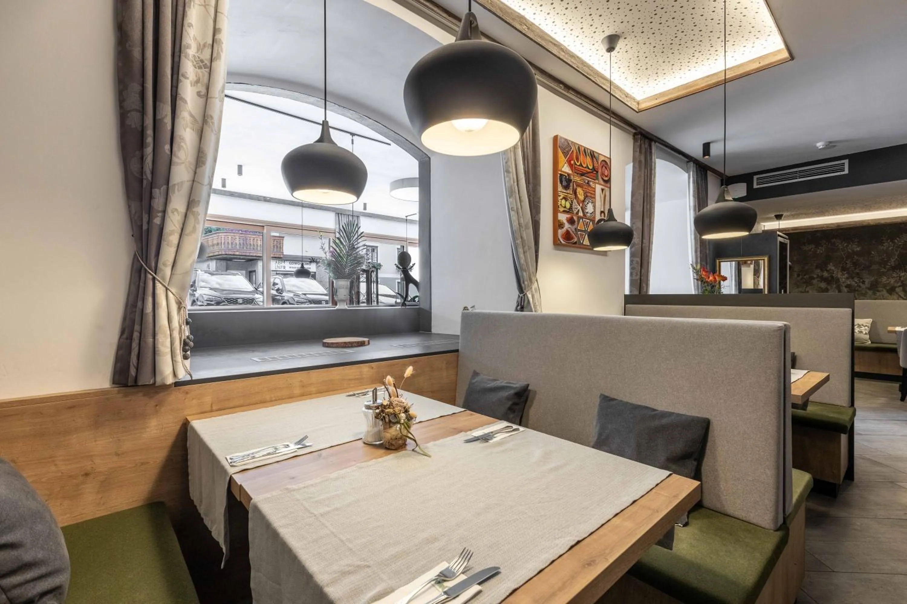 Hotel Post by keyone