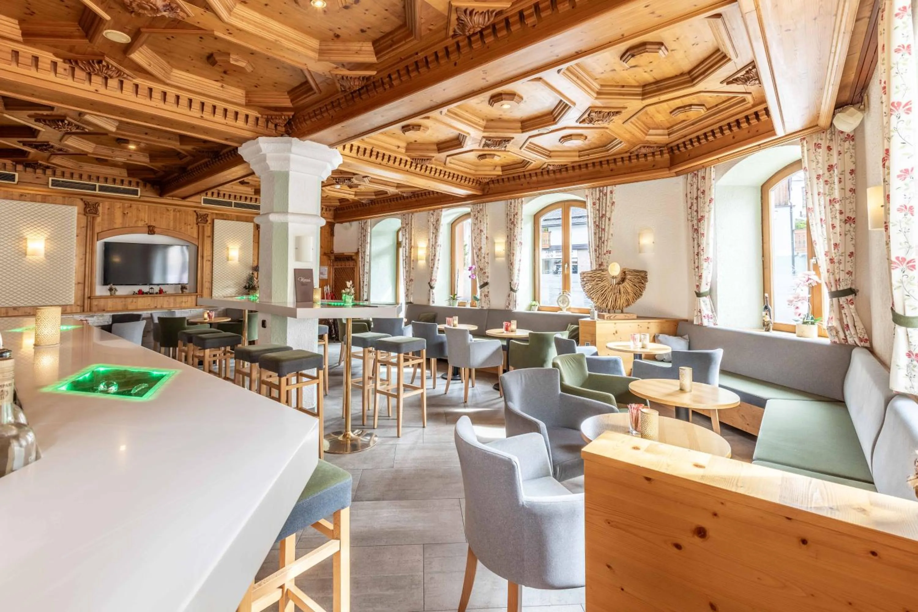 Hotel Post by keyone