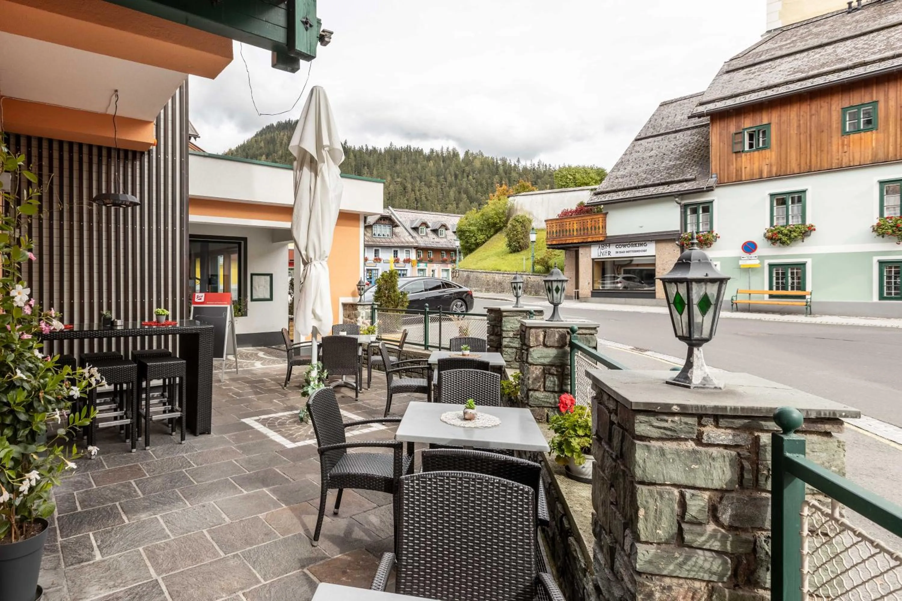 Balcony/Terrace in Hotel Post by keyone