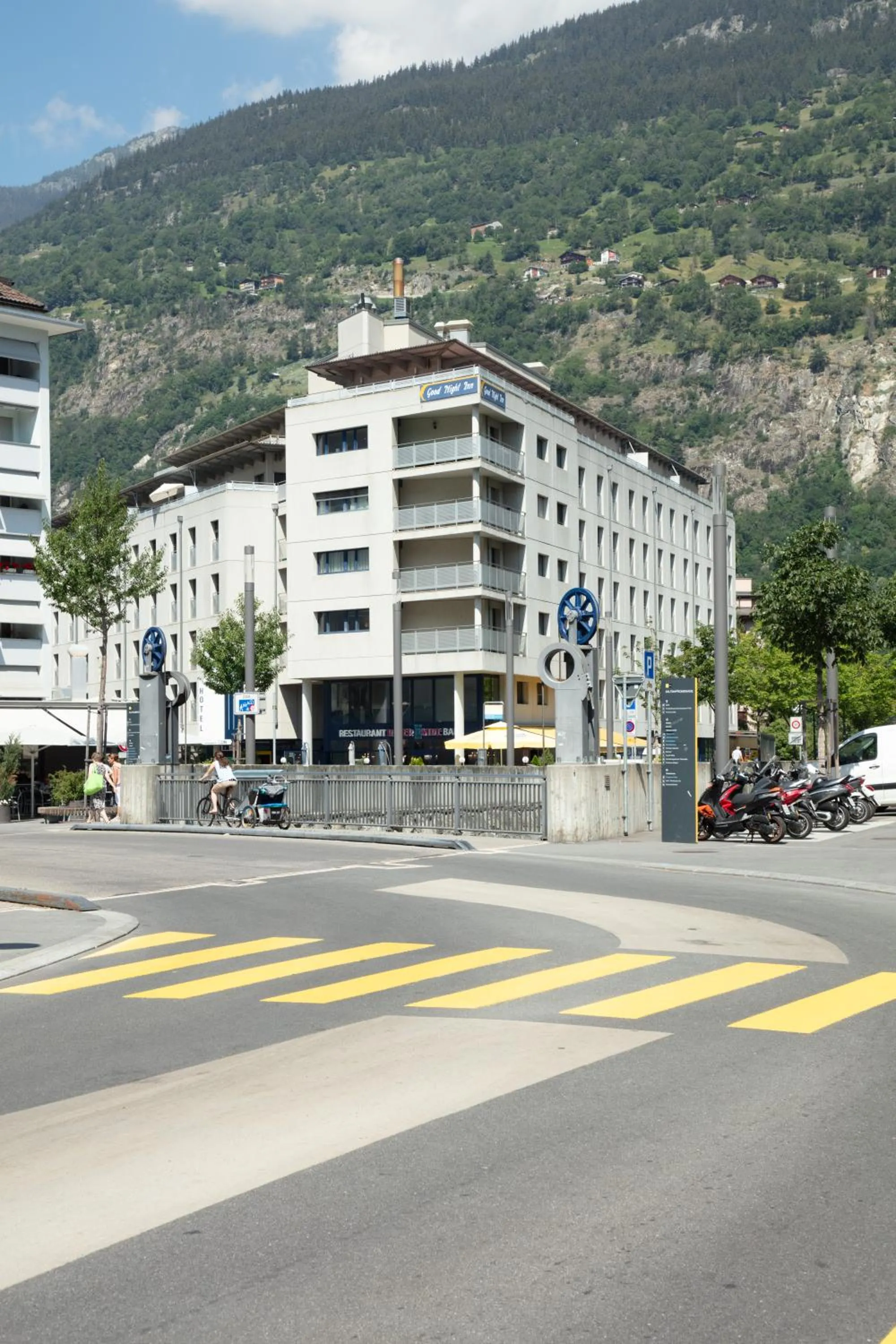 Property building in Good Night Inn