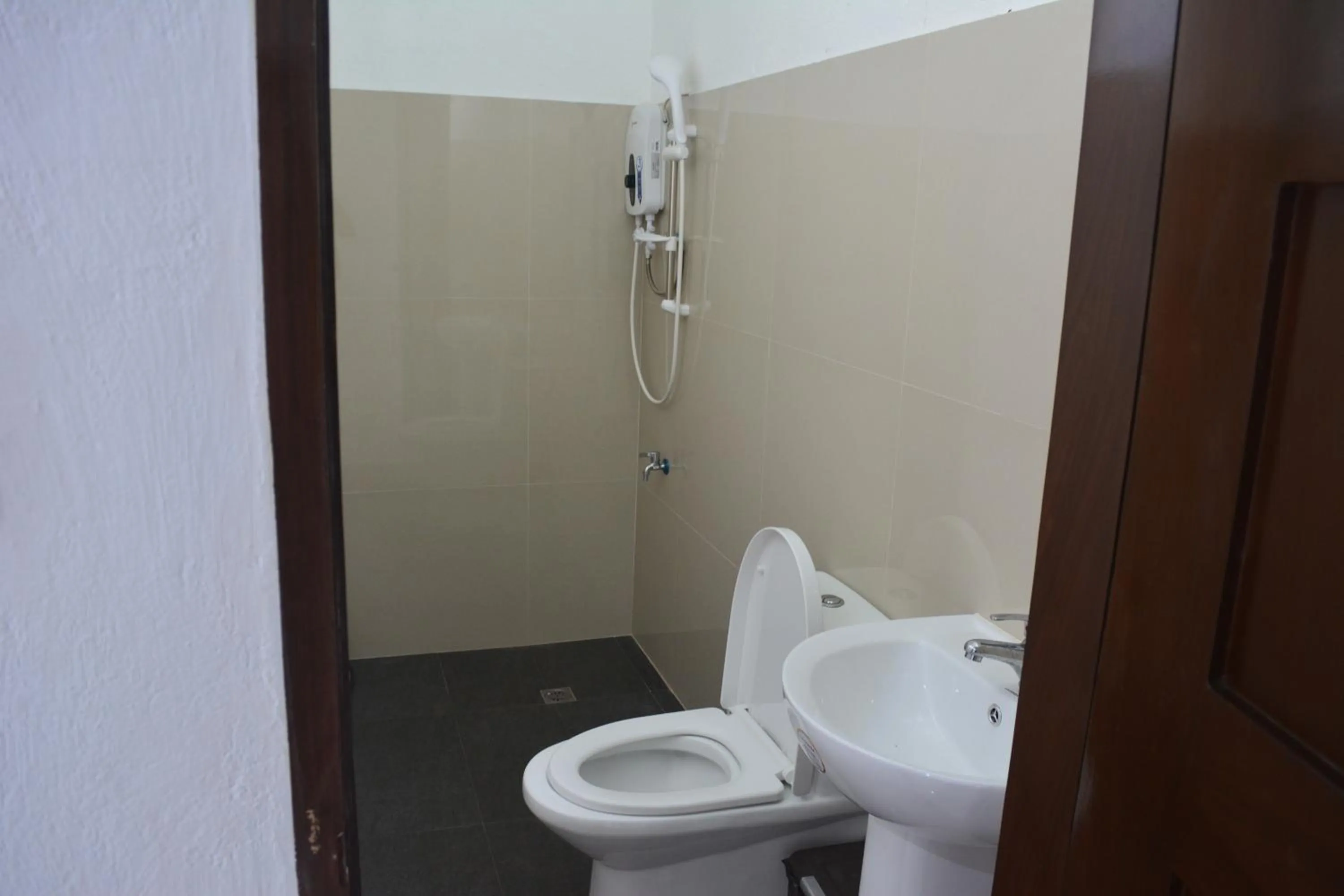 Bathroom in Sergi's Resort and Hotel