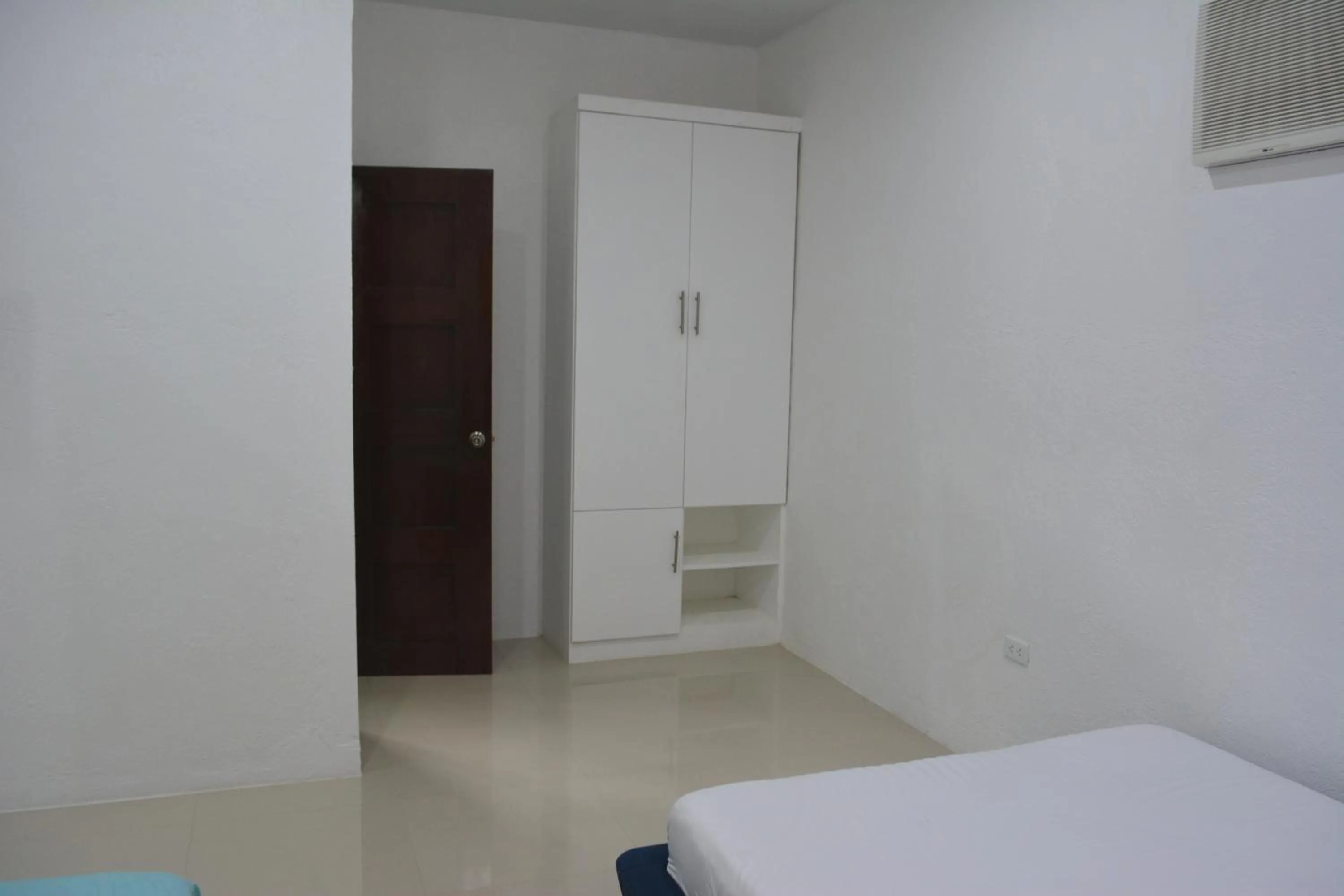 Bedroom, Bed in Sergi's Resort and Hotel