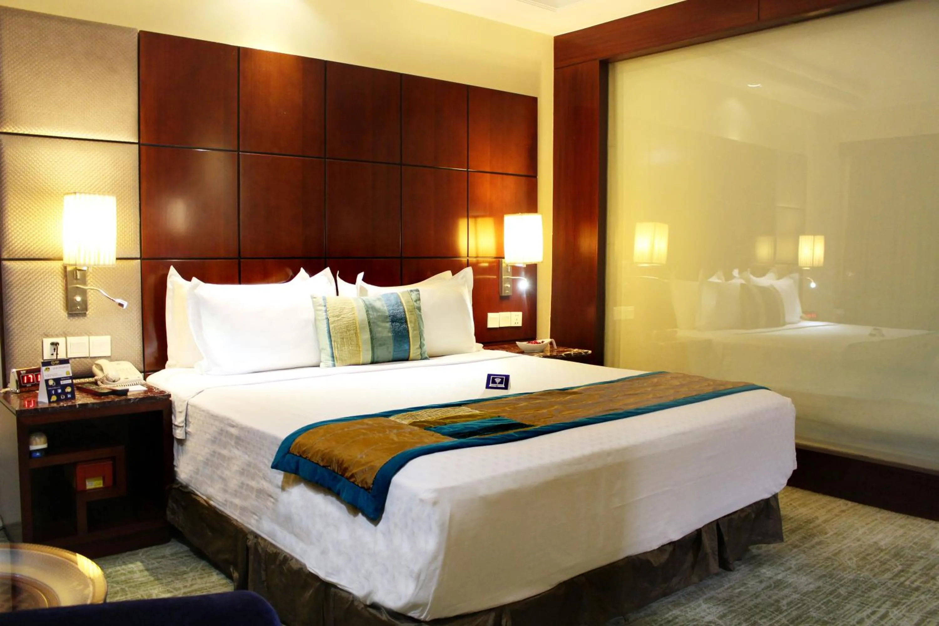 Bathroom, Bed in SkyCity Hotel Gurgaon