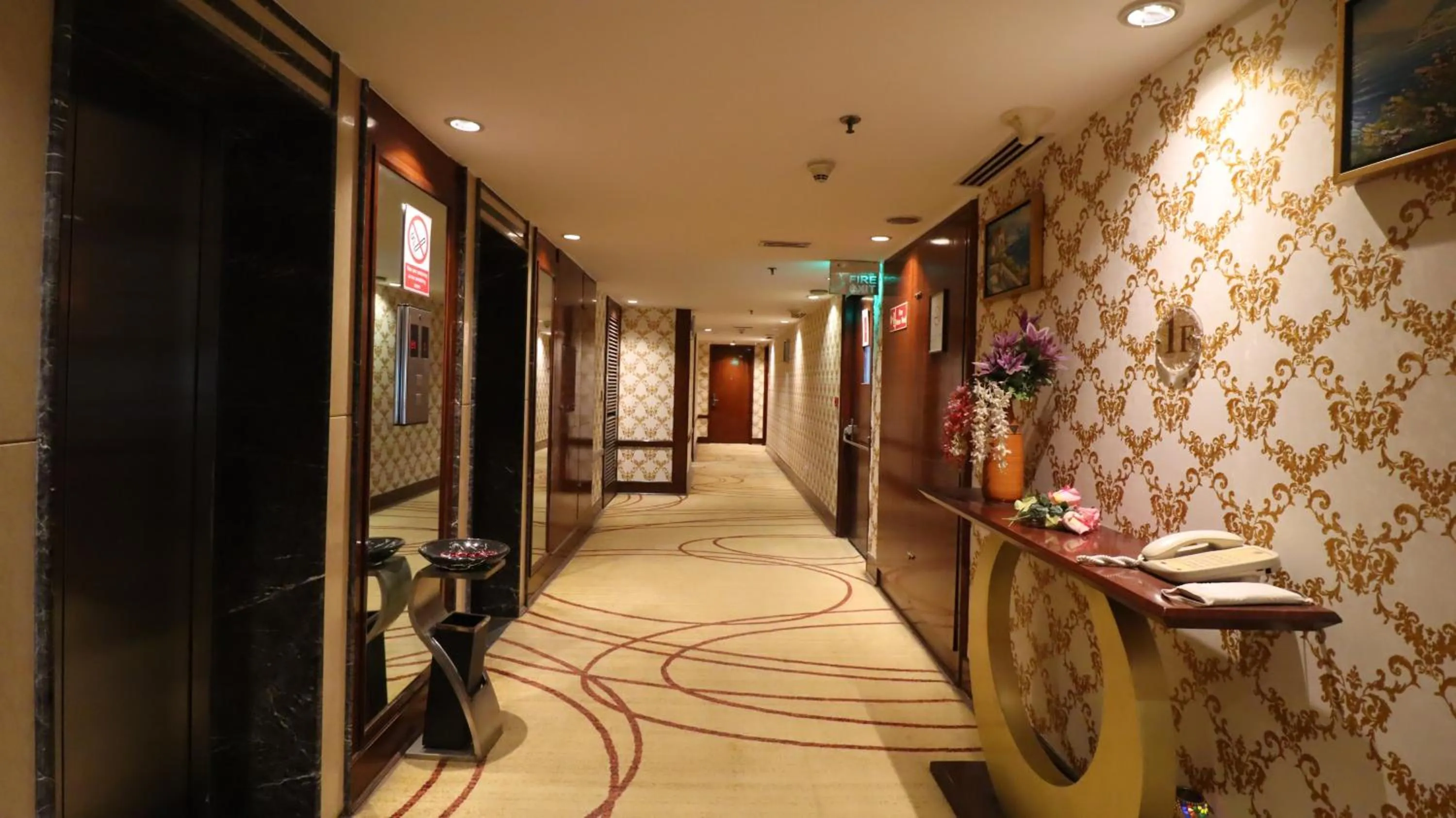 Property building in SkyCity Hotel Gurgaon