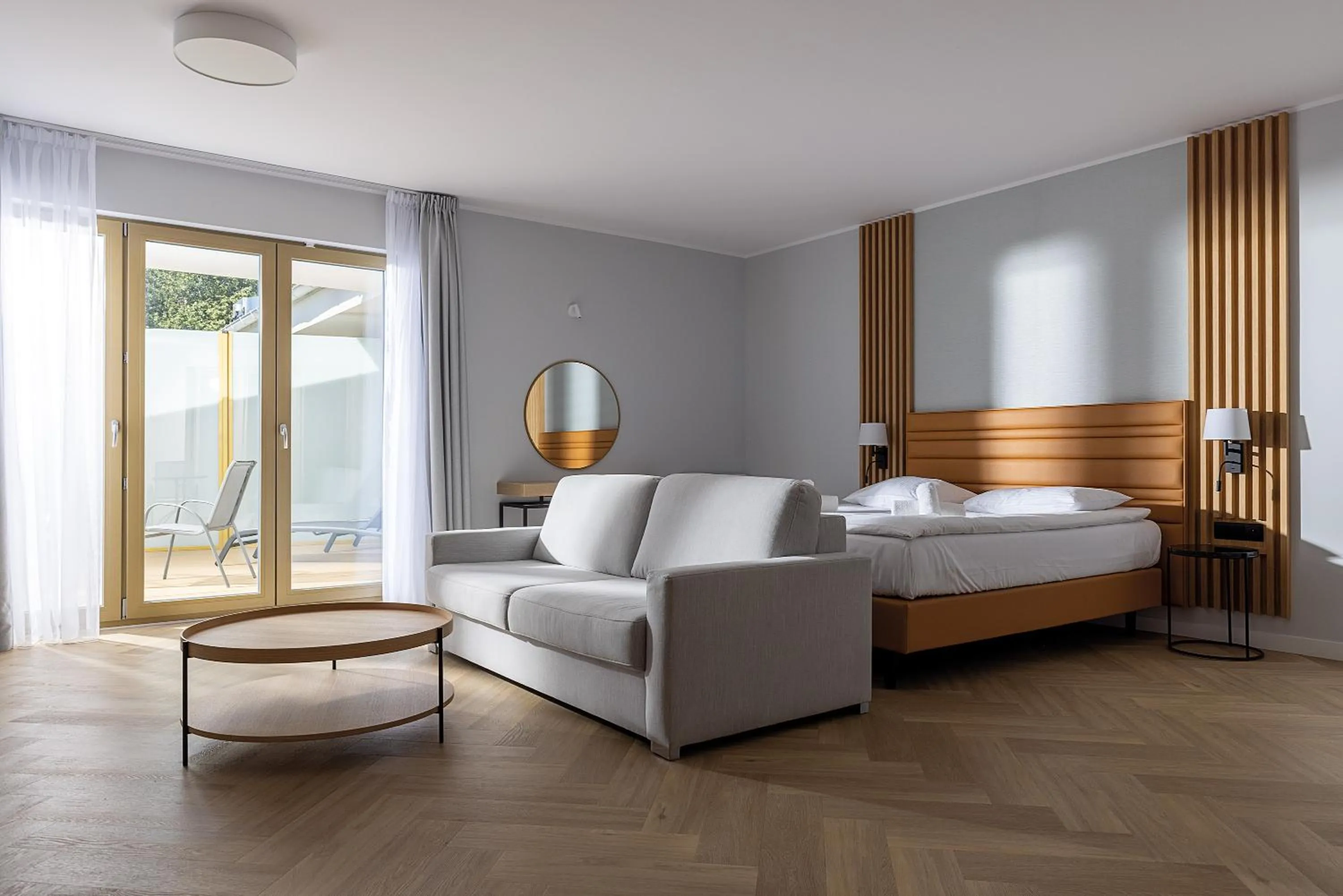 Bedroom, Bed in Hotel Meridian