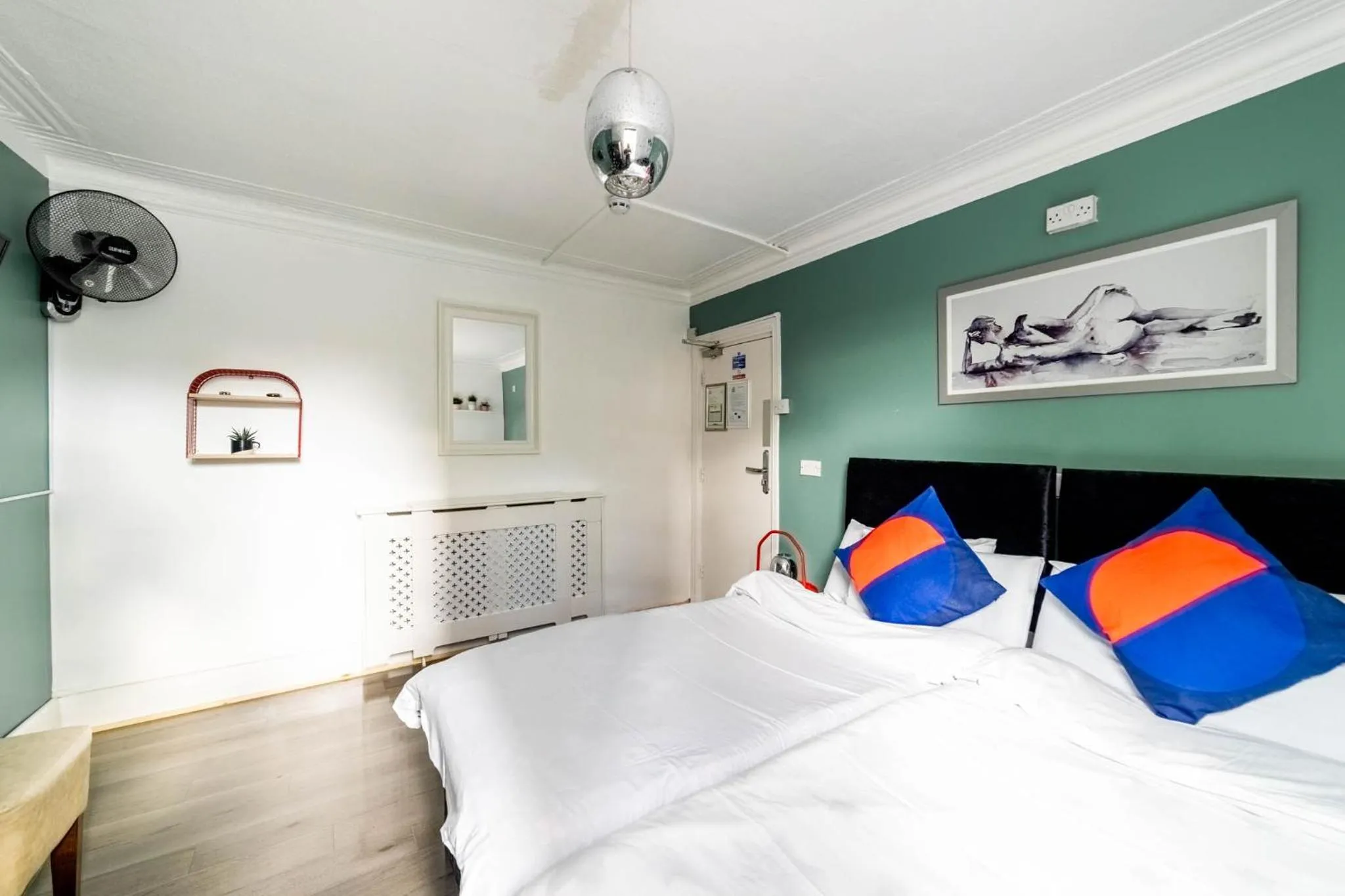 Photo of the whole room, Bed in Book A Bed Hostels