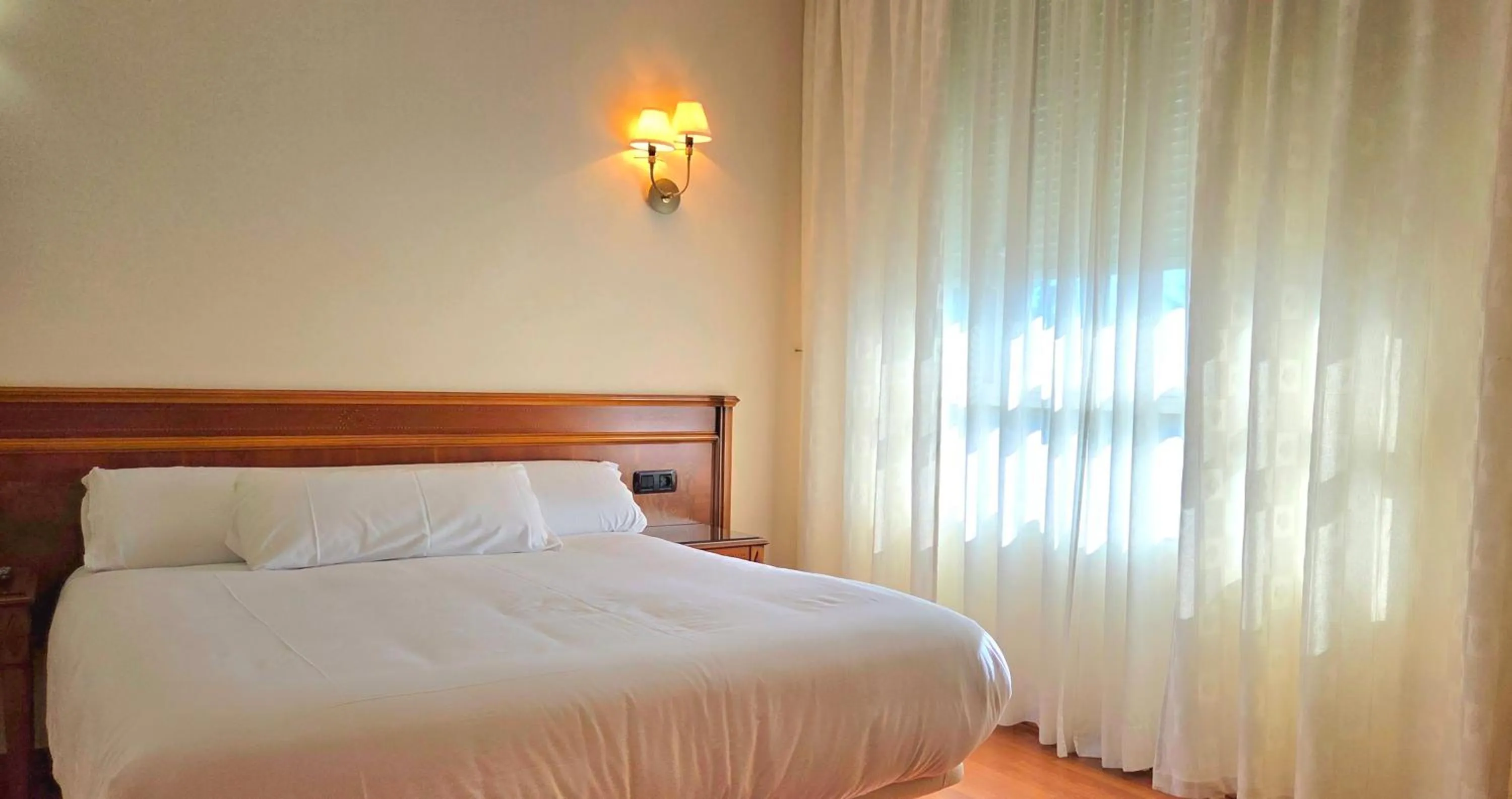 Bed in Hotel Las Moreras