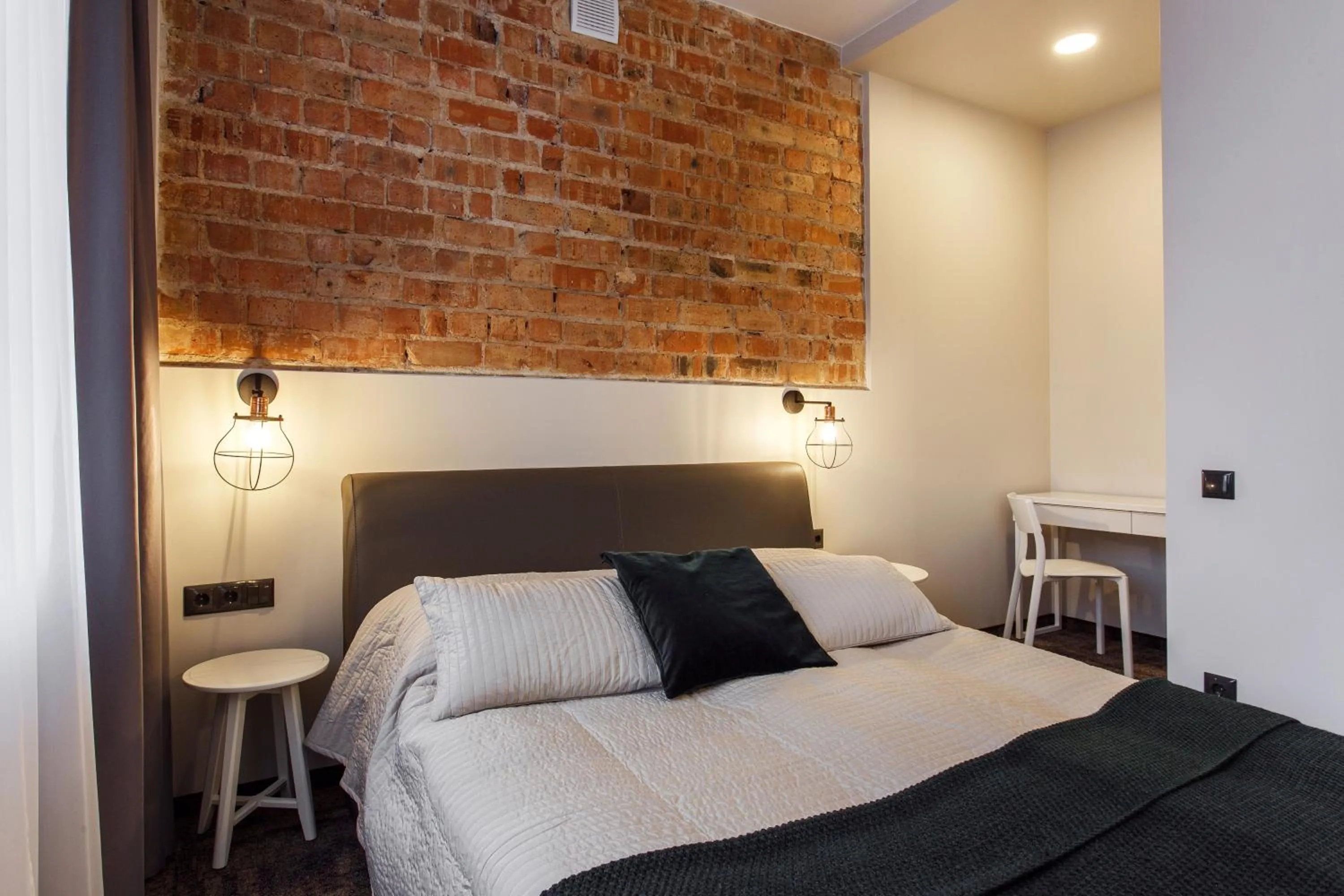 Photo of the whole room, Bed in Old Town Trio Apartments