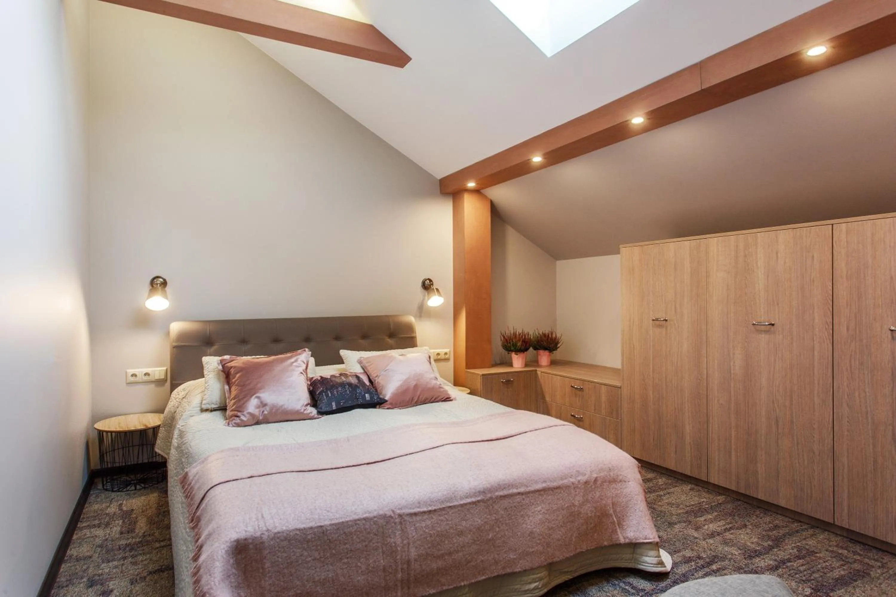 Photo of the whole room, Bed in Old Town Trio Apartments