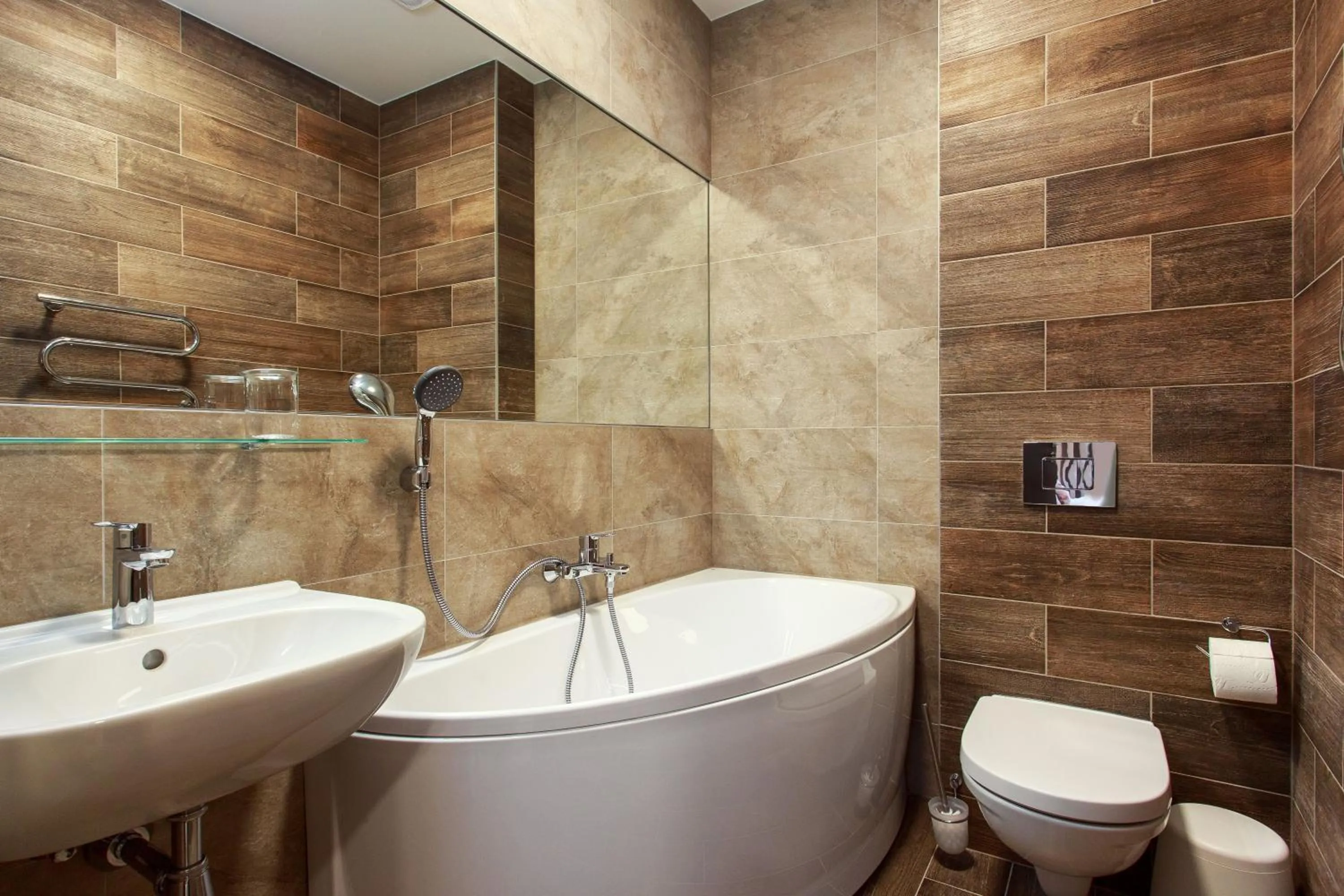 Toilet in Old Town Trio Apartments