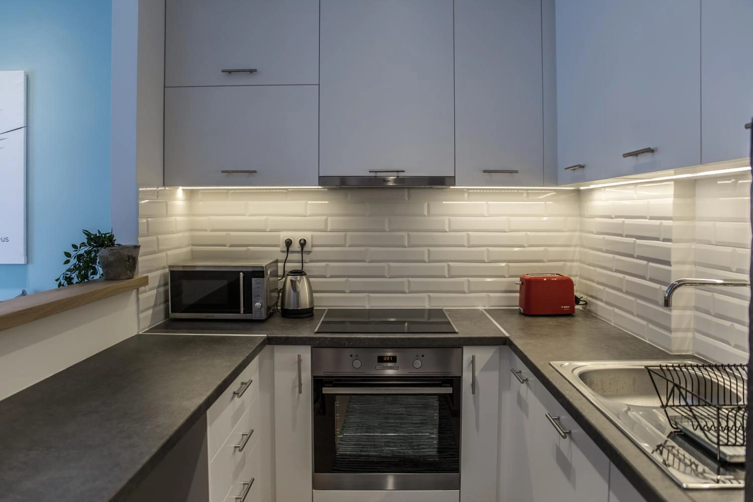 Coffee/tea facilities in Olympus Residence