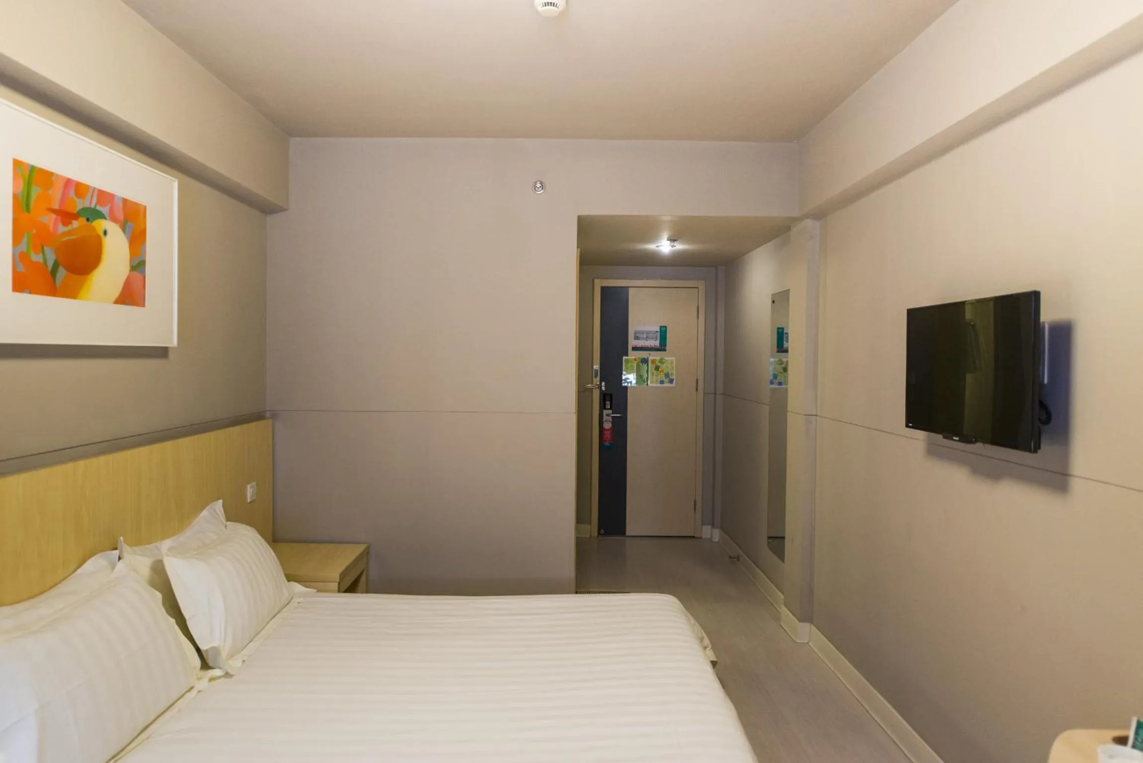 Property building, Bed in Jinjiang Inn Taiyuan Qingxu County government