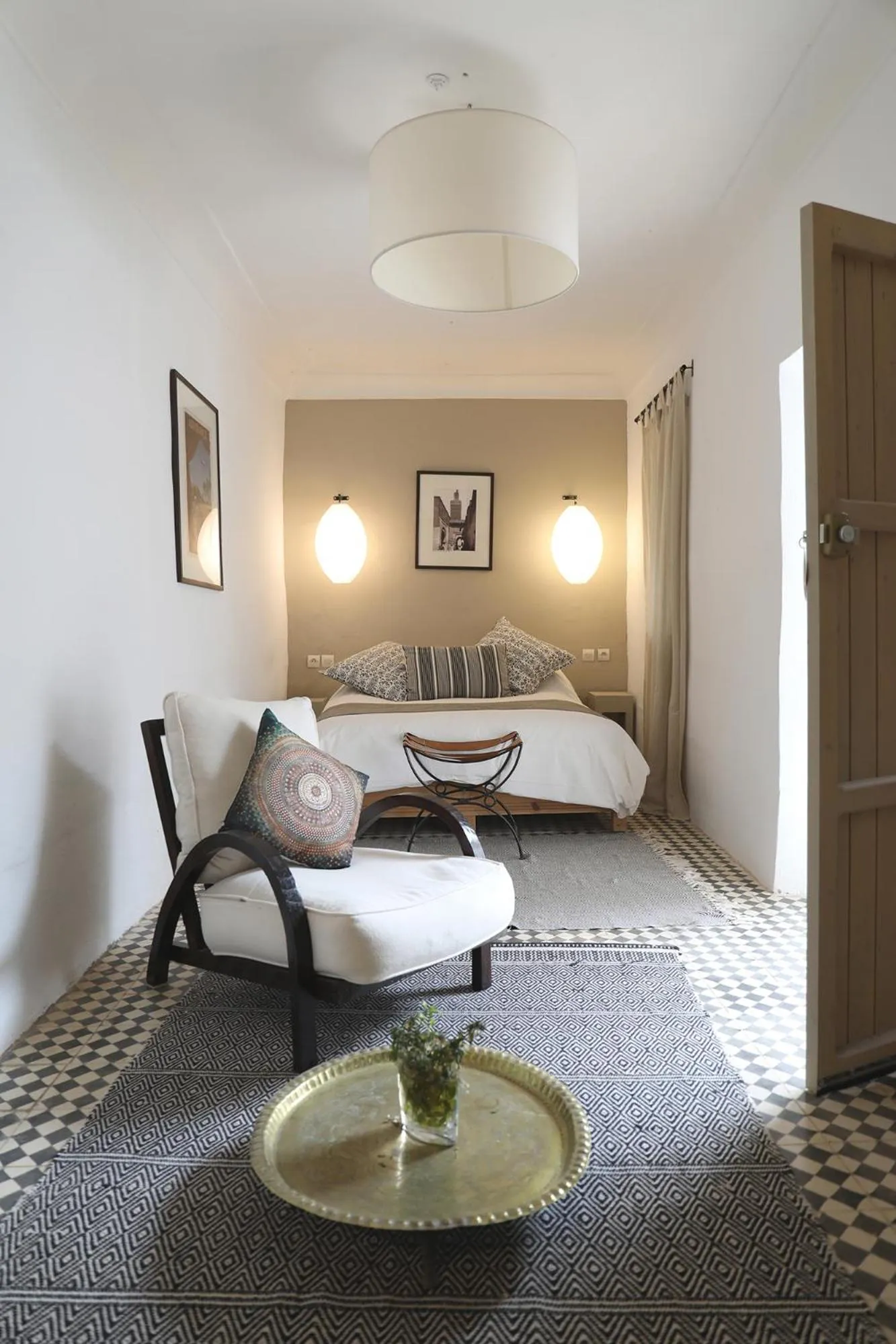 Bed in Le Petit Hôtel du Flouka