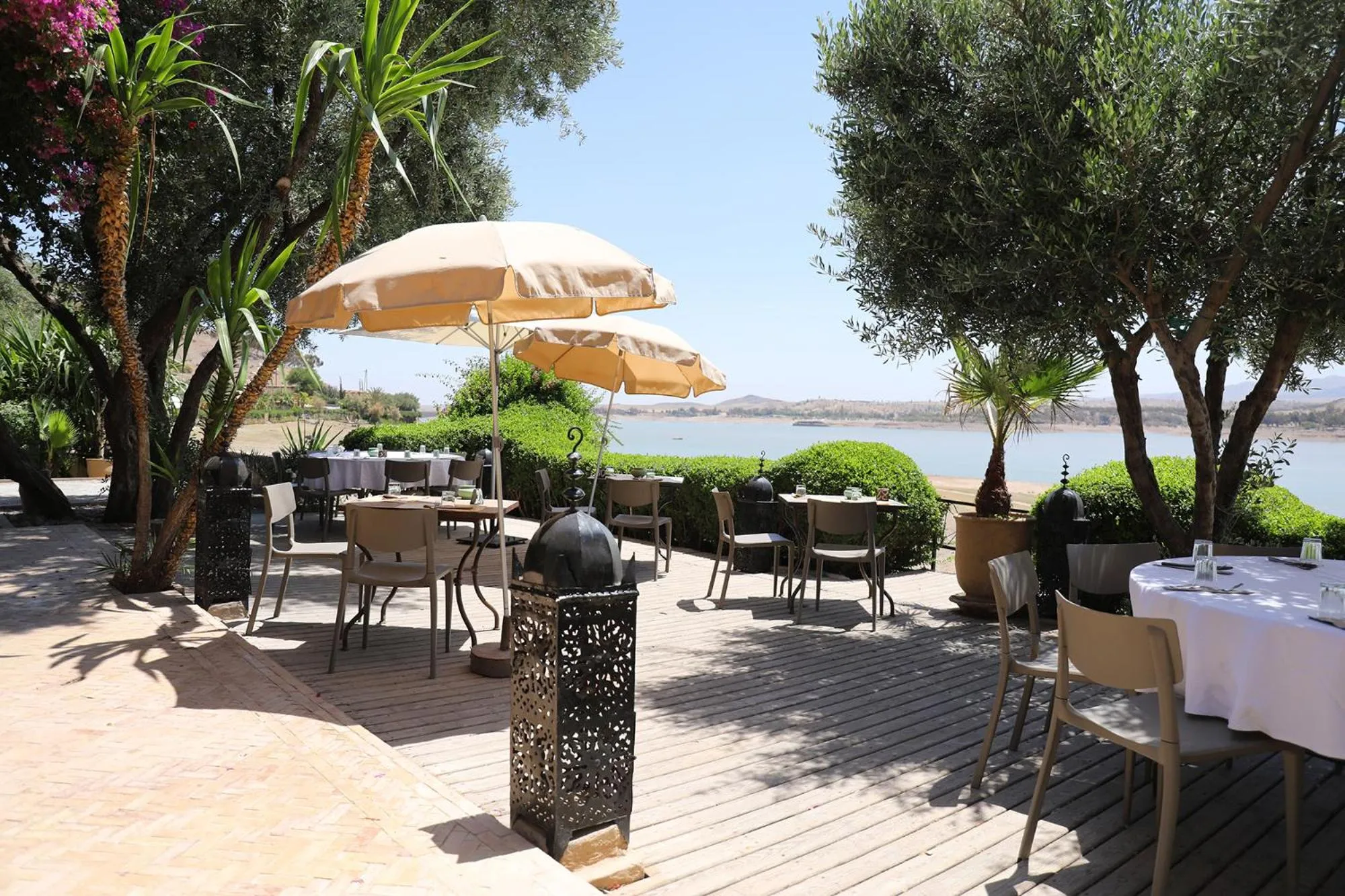 Patio in Le Petit Hôtel du Flouka