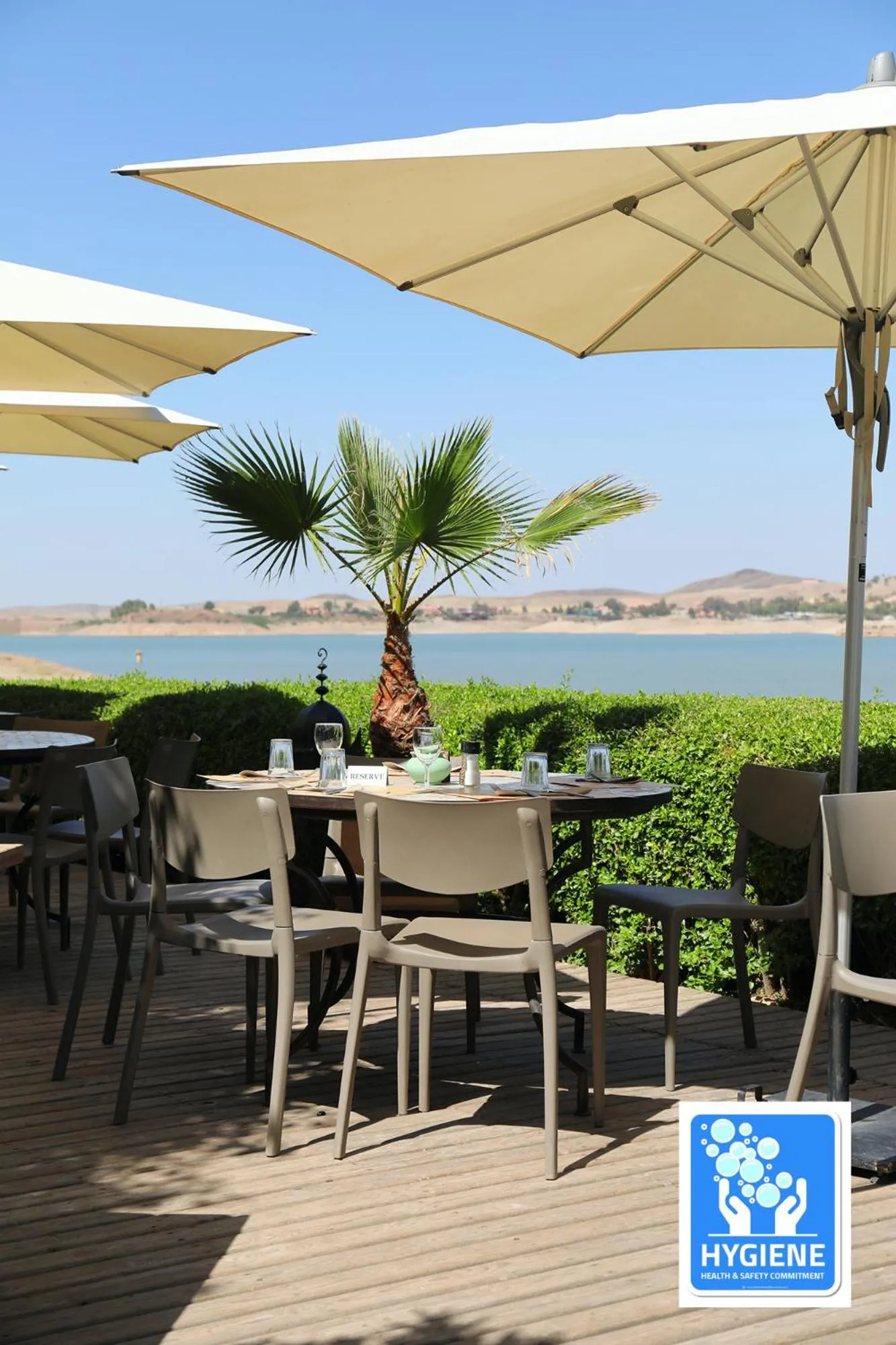 Restaurant/places to eat in Le Petit Hôtel du Flouka