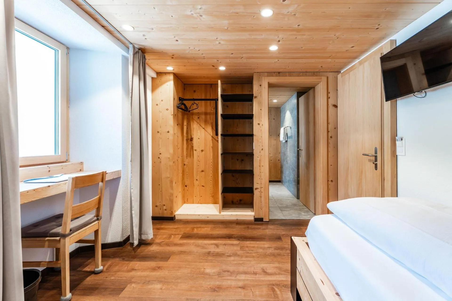 Photo of the whole room, Bed in Hotel Furka