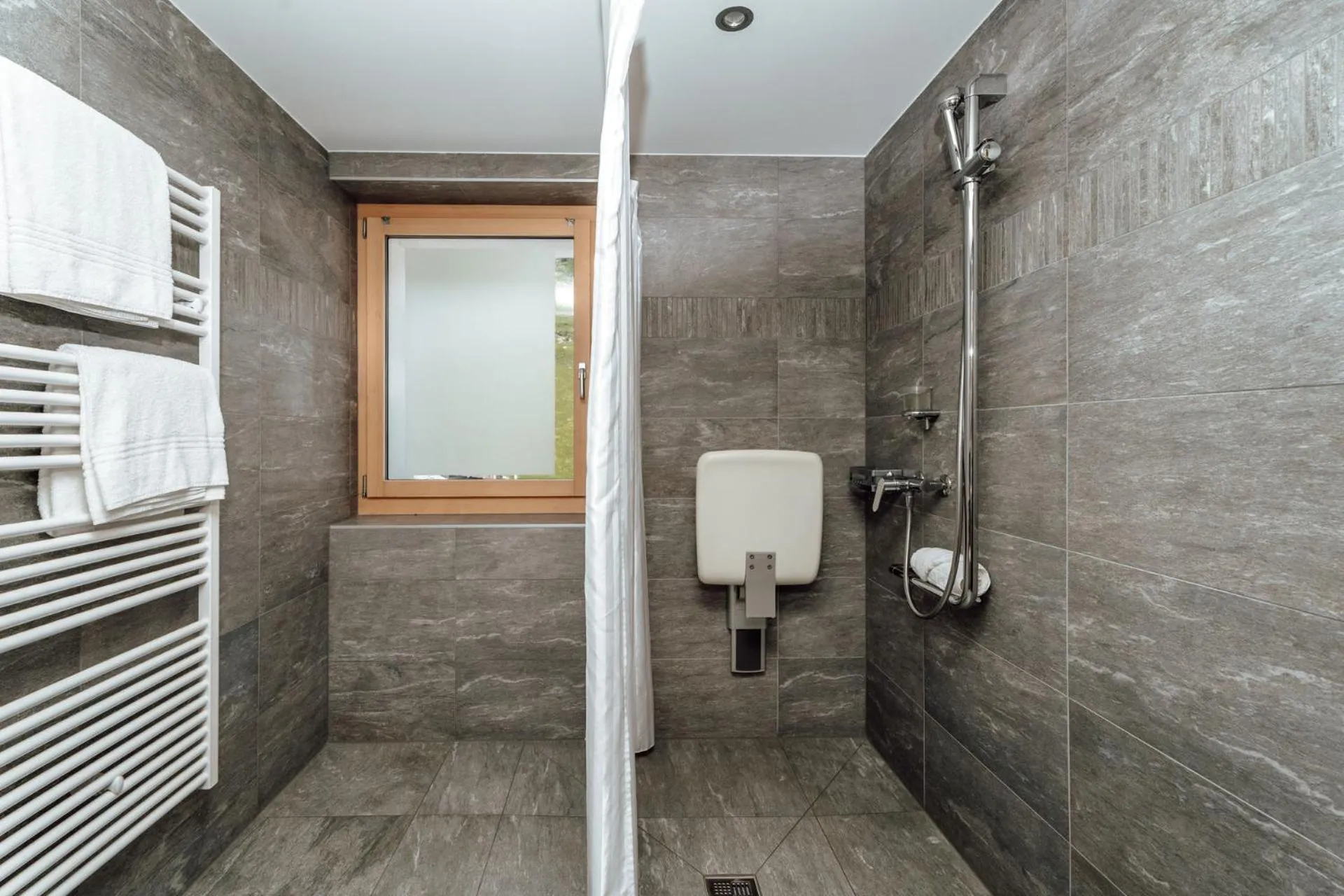 Shower in Hotel Furka