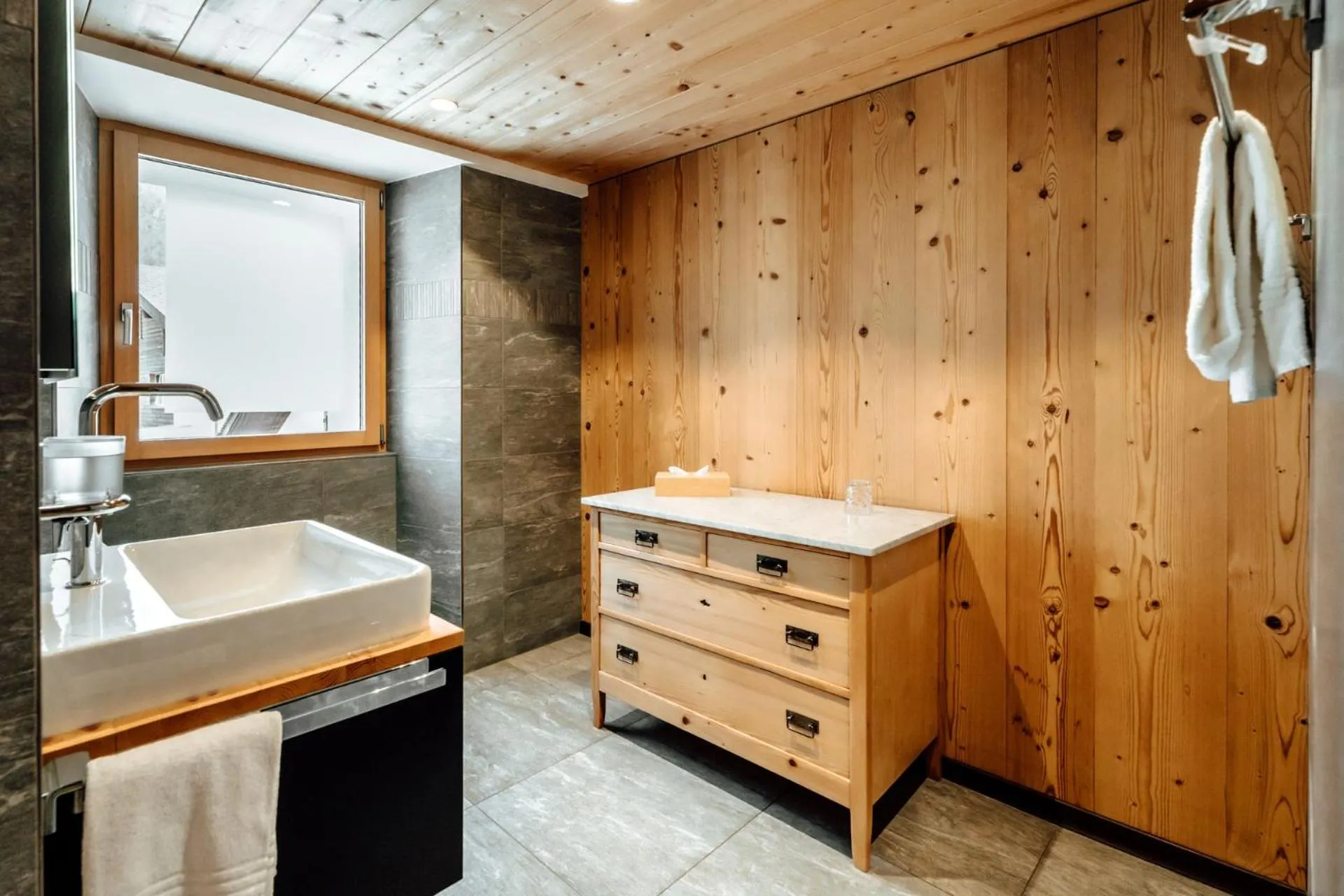 Bathroom in Hotel Furka