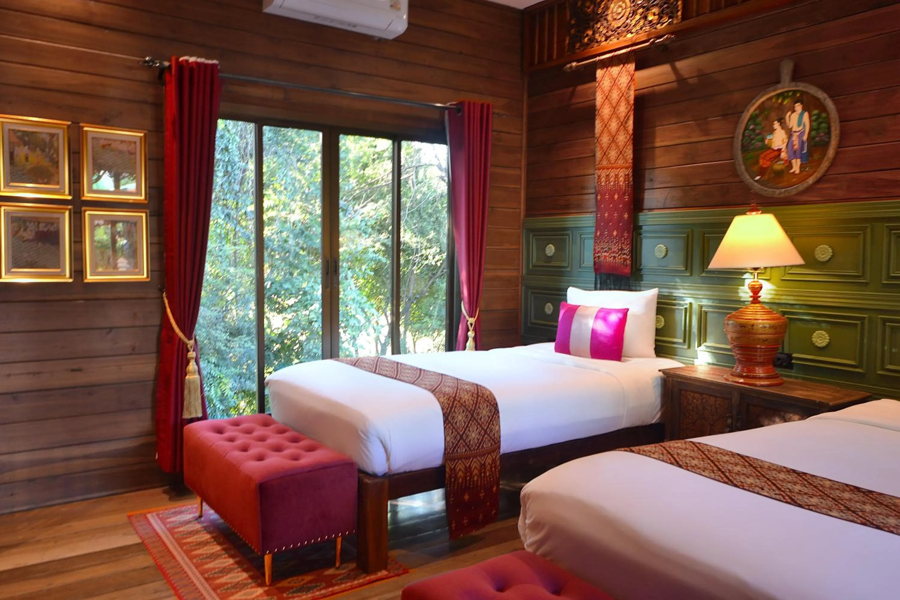 Bed in Thai Thai Sukhothai Resort