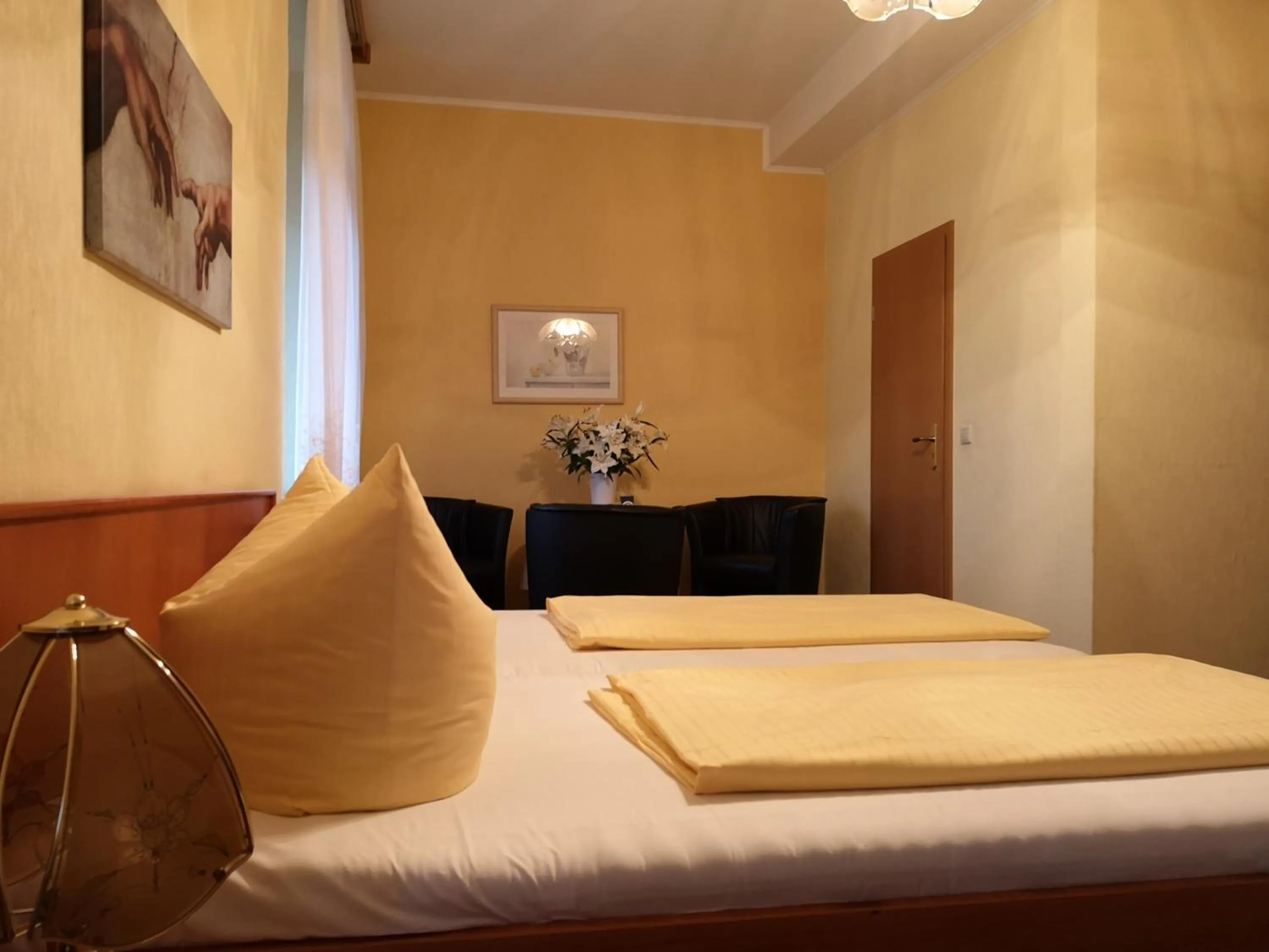 Photo of the whole room, Bed in Parkhotel Pretzsch