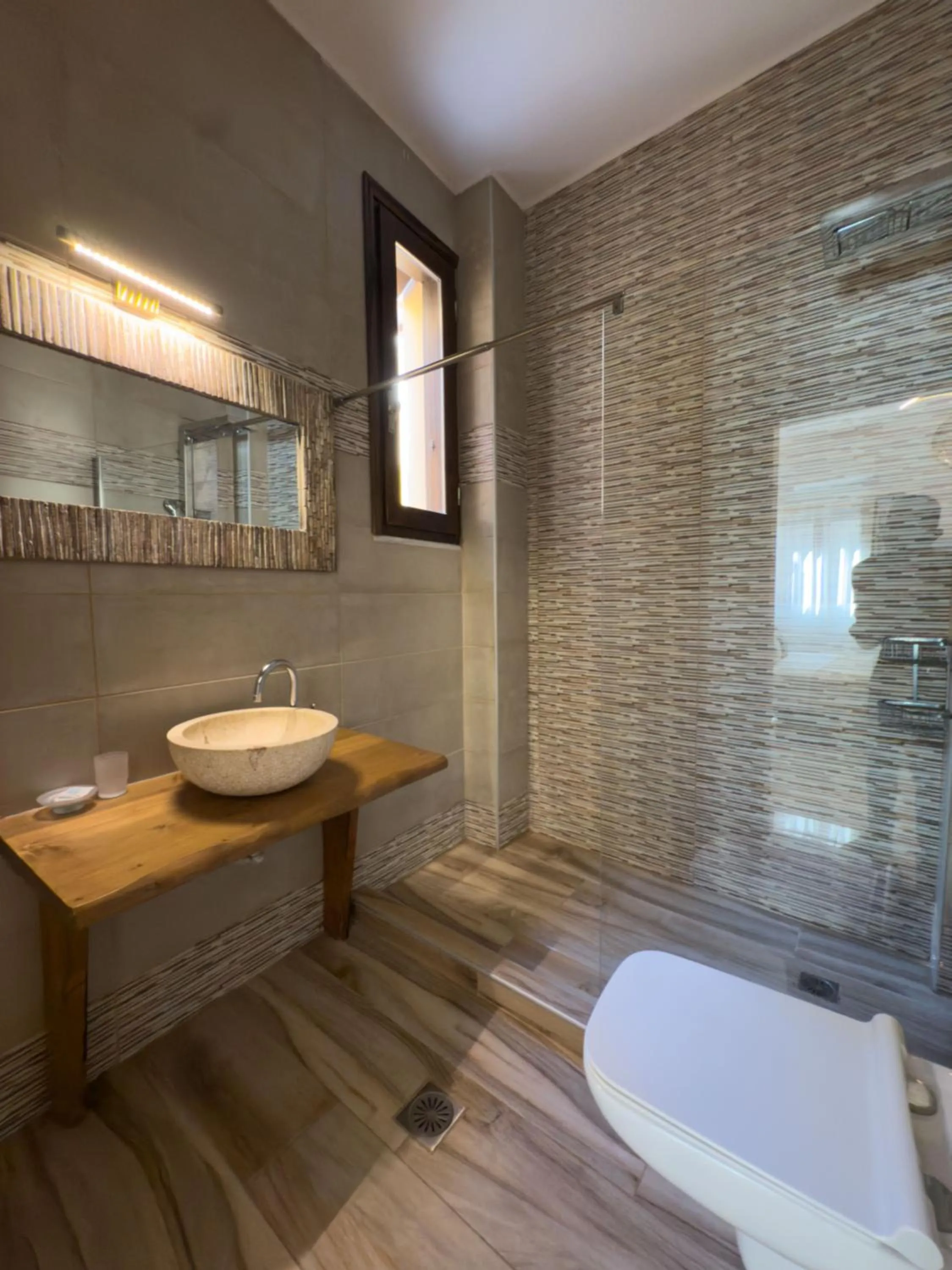 Bathroom in Deluxe Hotel