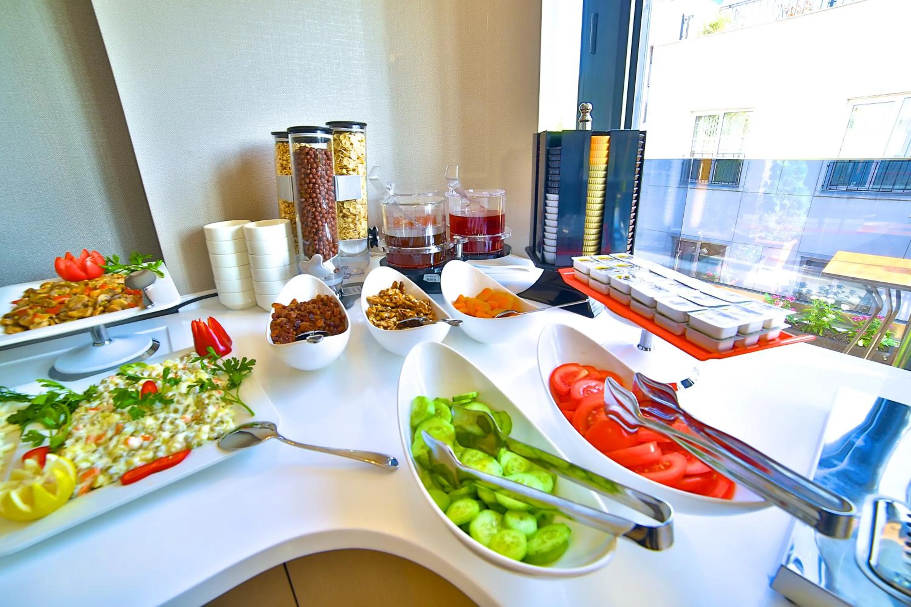 Buffet breakfast in Beethoven Hotel & Suite