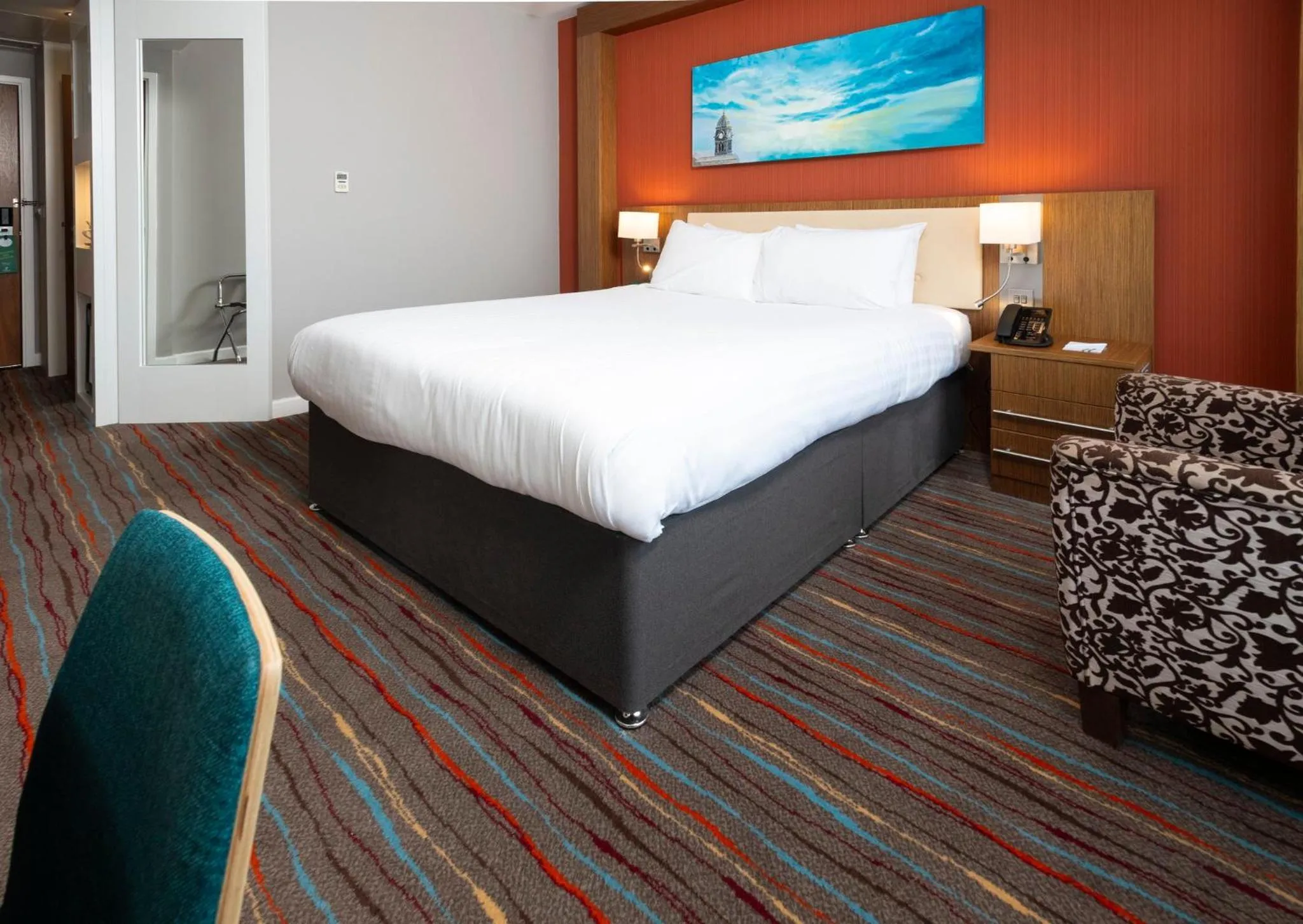 Photo of the whole room, Bed in Holiday Inn Derby Riverlights by IHG