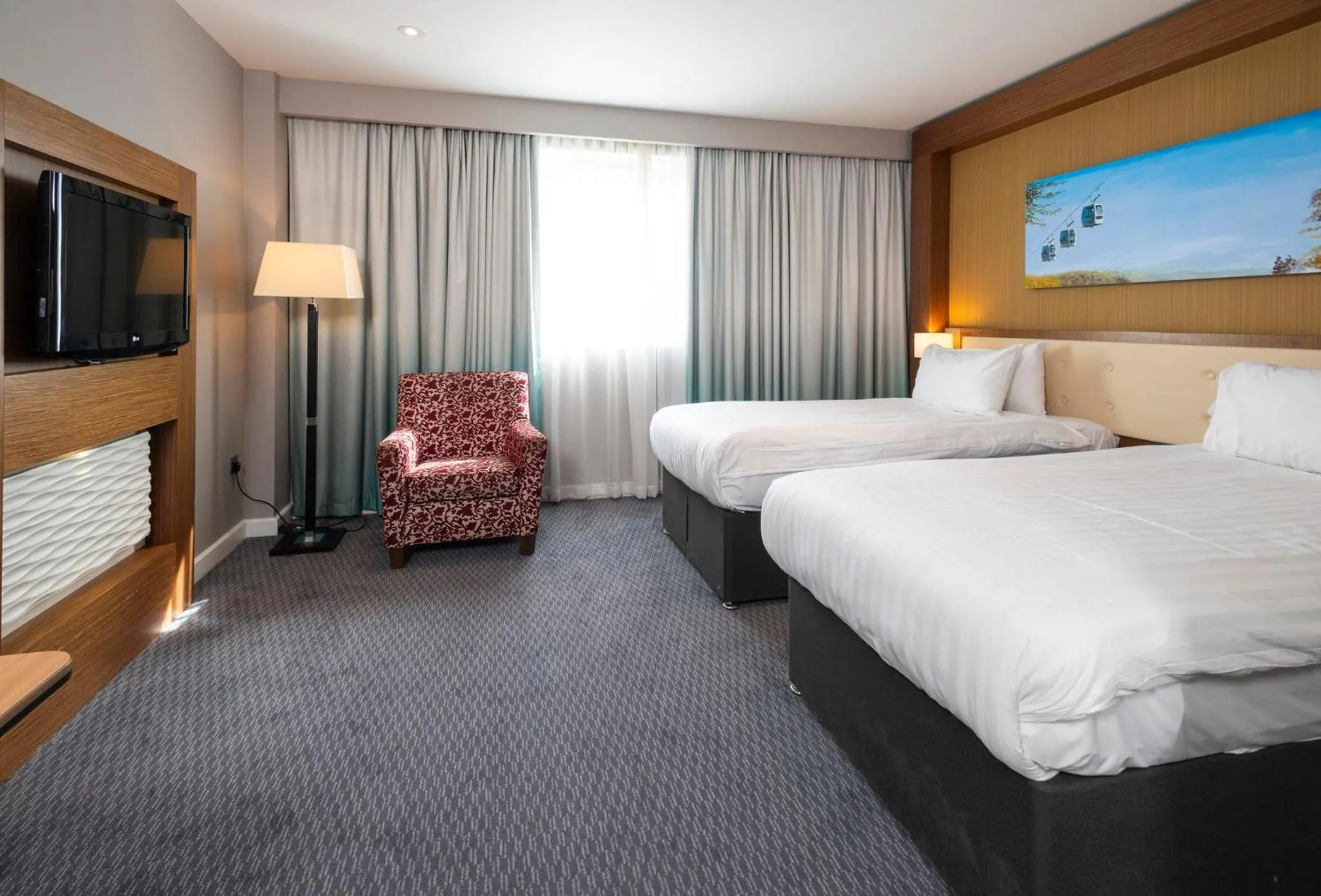 Photo of the whole room, Bed in Holiday Inn Derby Riverlights by IHG