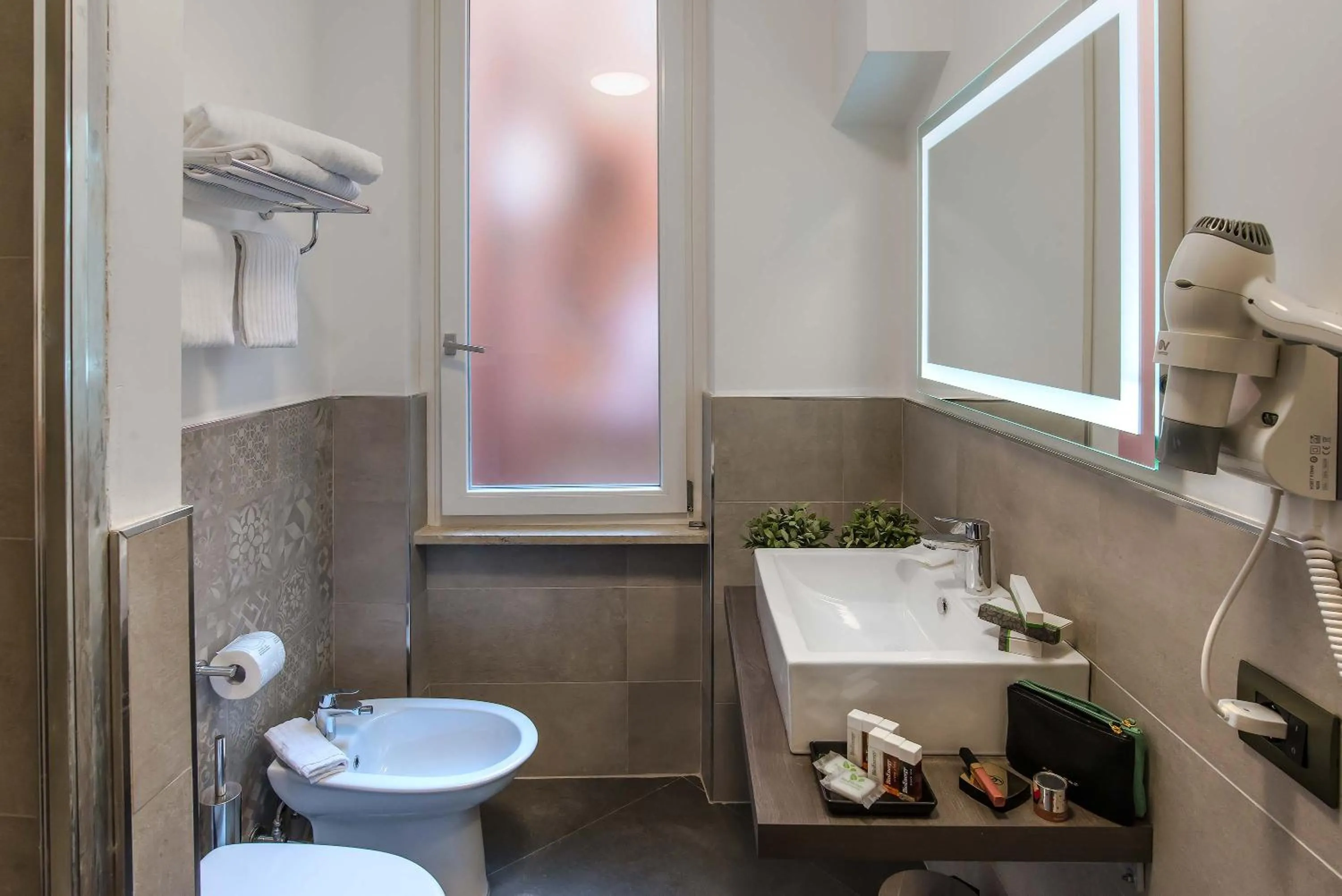 Bathroom in Navona Essence Hotel