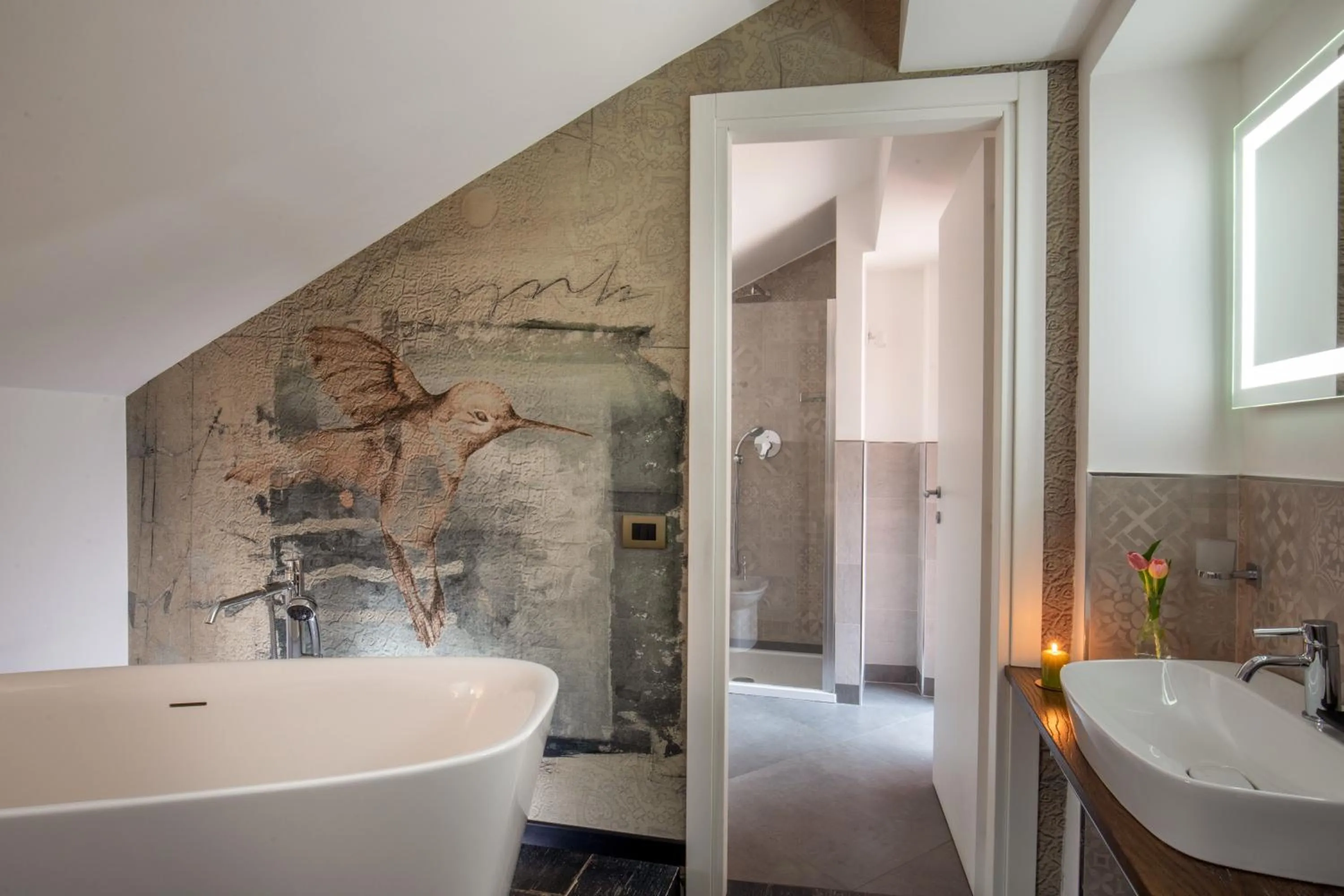 Bathroom in Navona Essence Hotel