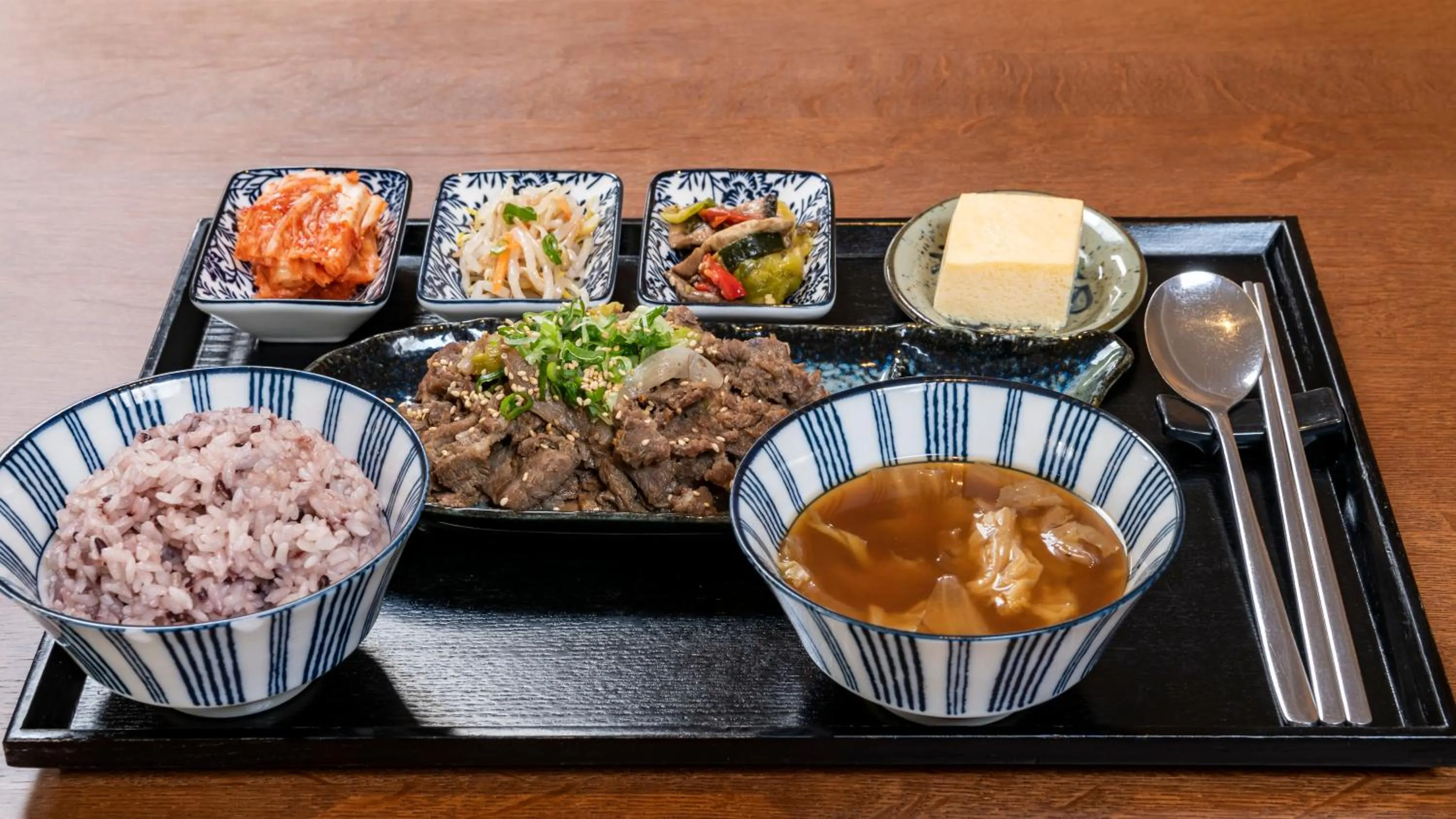 Restaurant/places to eat in Best Western Plus iO Hotel