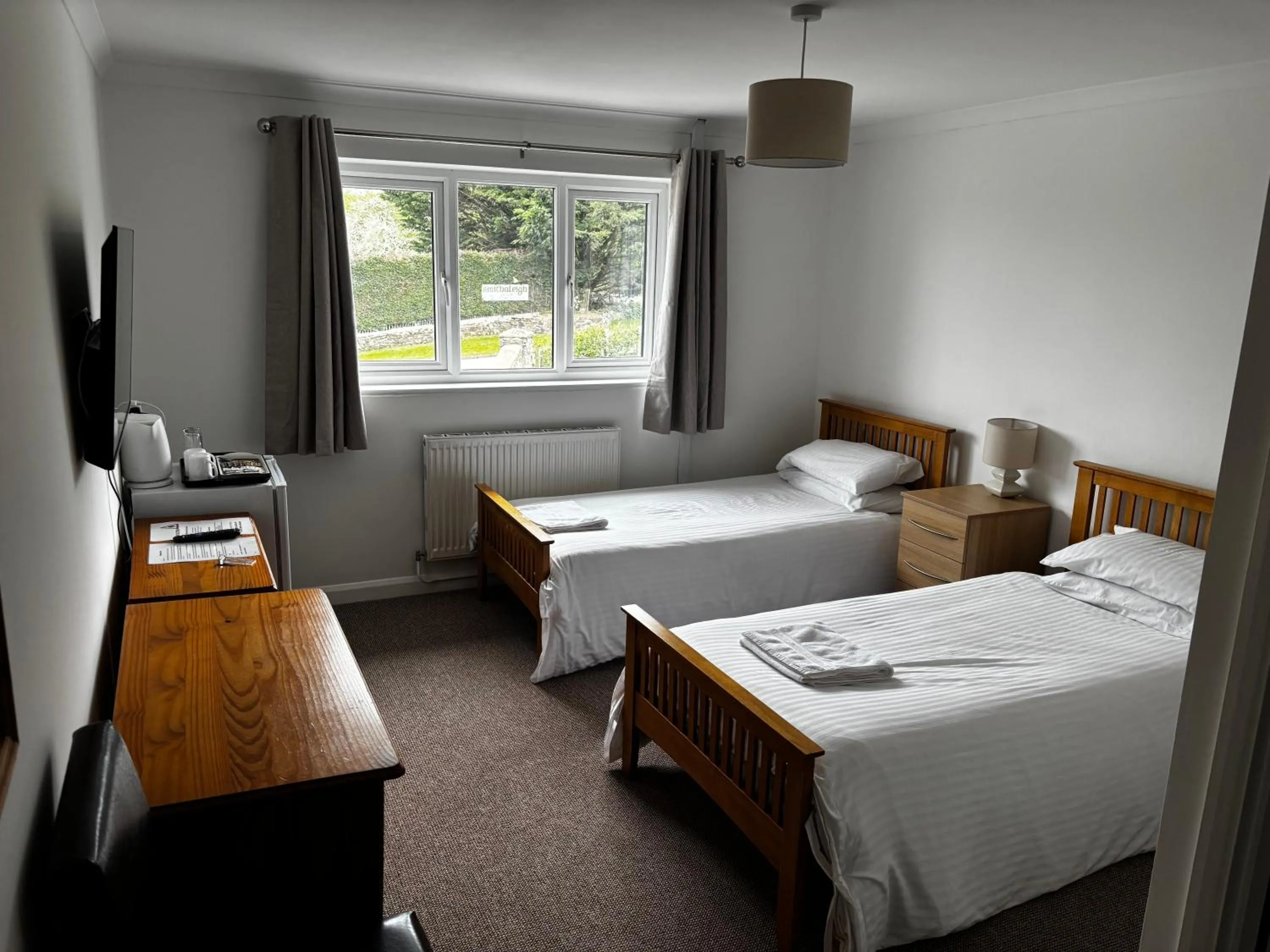 Bed in Smithaleigh Farm Rooms and Apartments