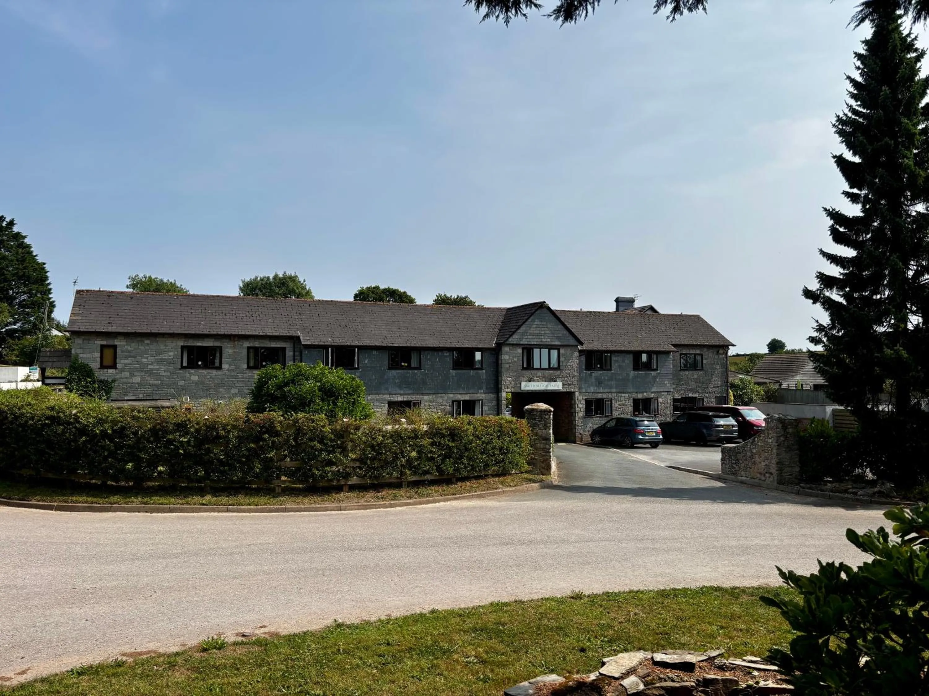 Smithaleigh Farm Rooms and Apartments