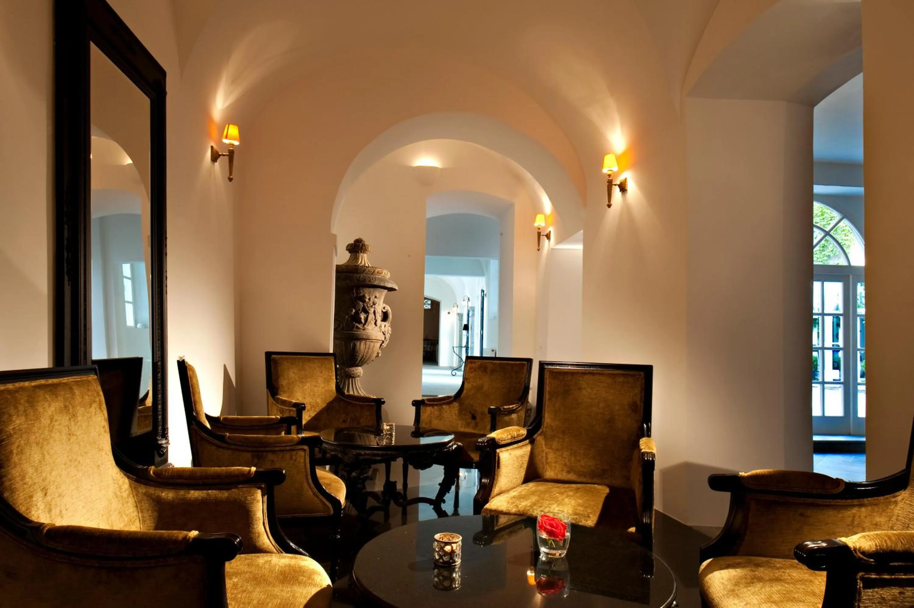 Lounge or bar in Antiq Palace - Historic Hotels of Europe