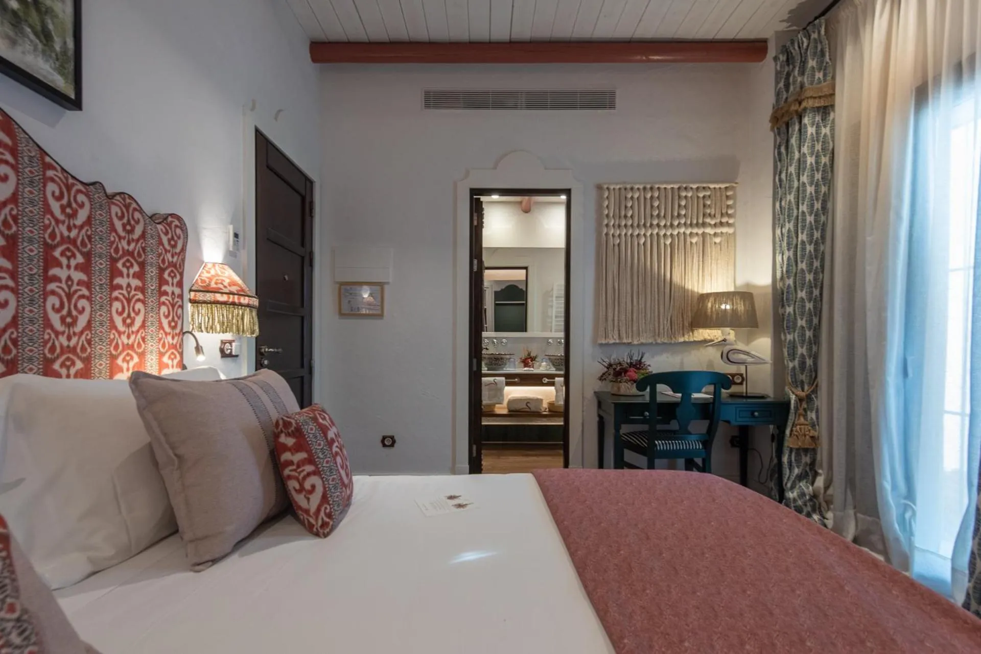 Bed in Hotel La Malvasía