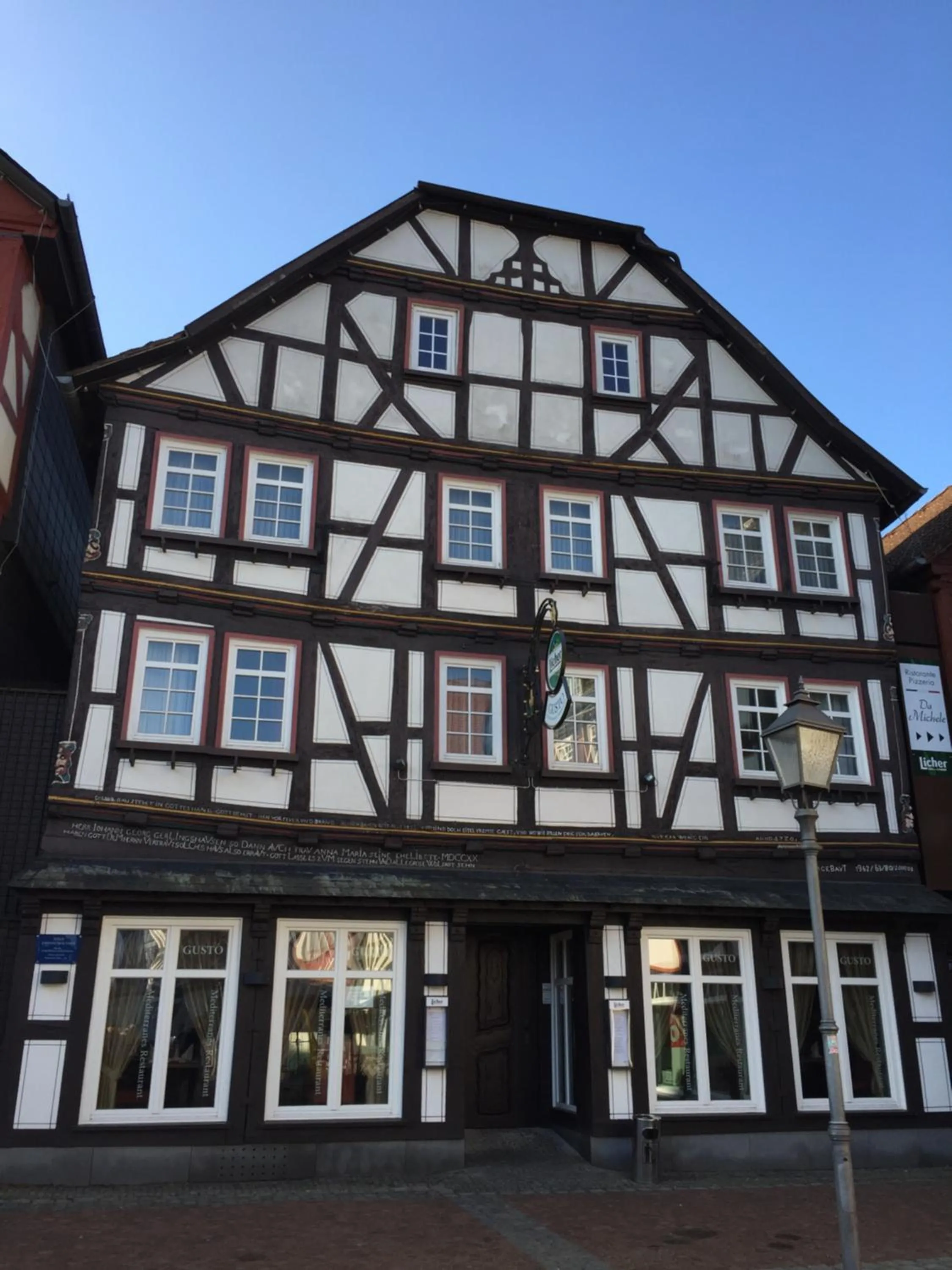 Property building in Haus Oberscholtes