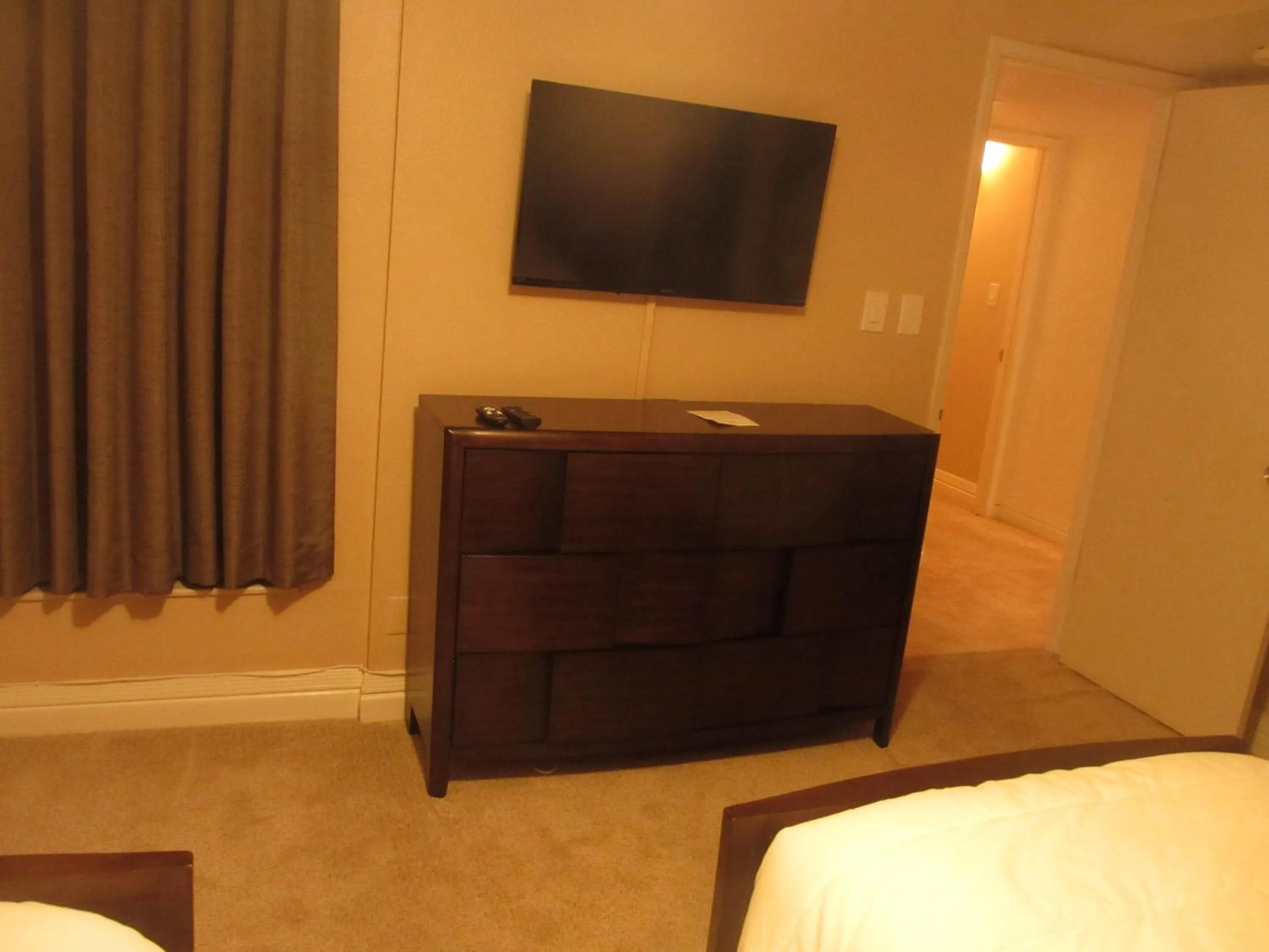 Bed in McCormick Ranch Golf Villa