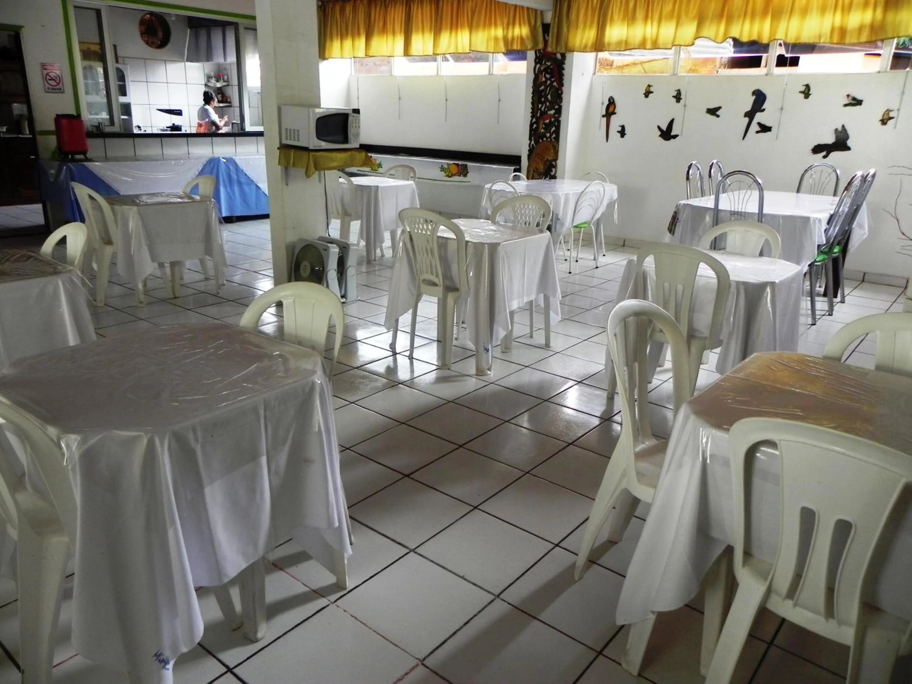 Restaurant/places to eat in Pousada do Mingote