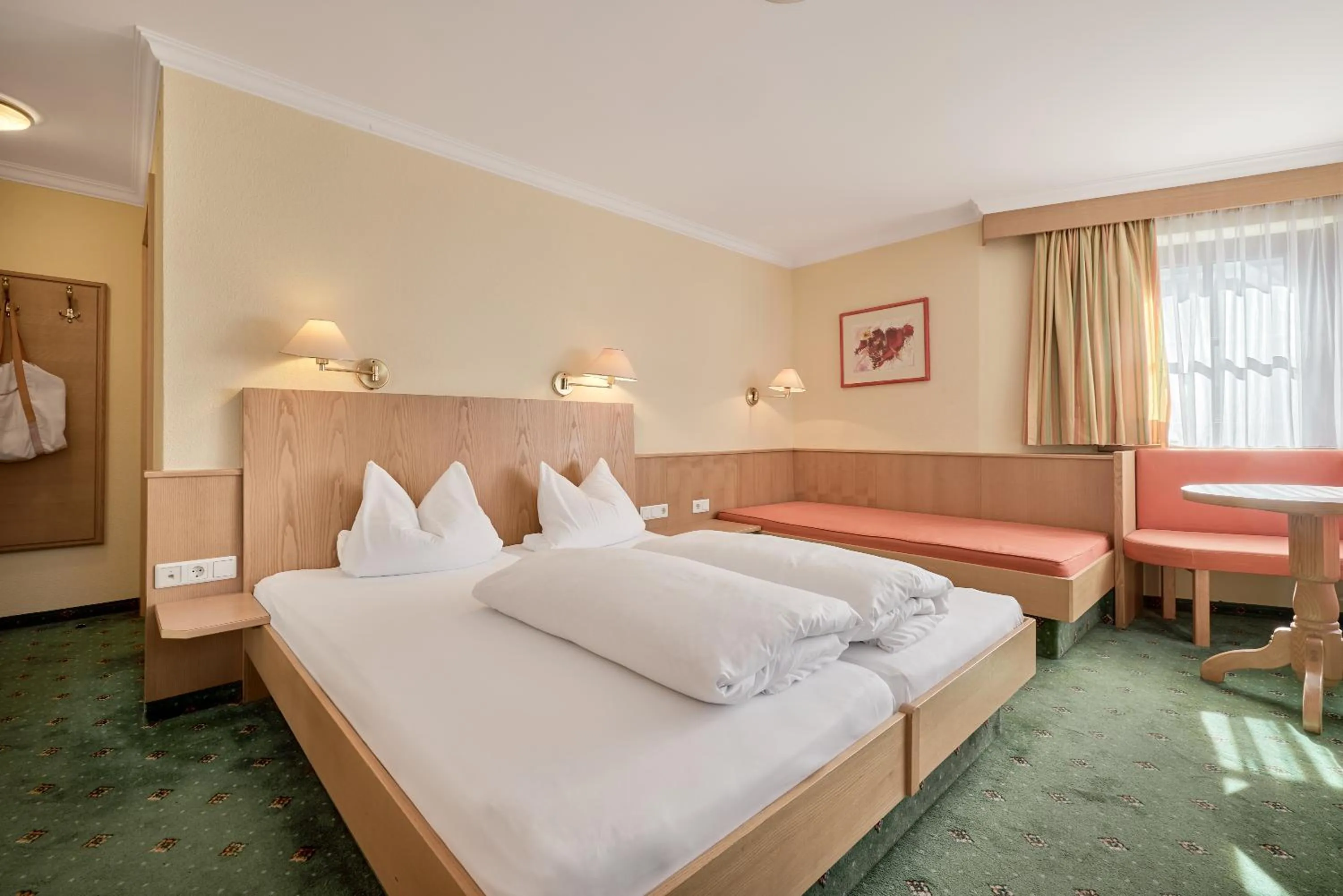 Bedroom, Bed in Riders In