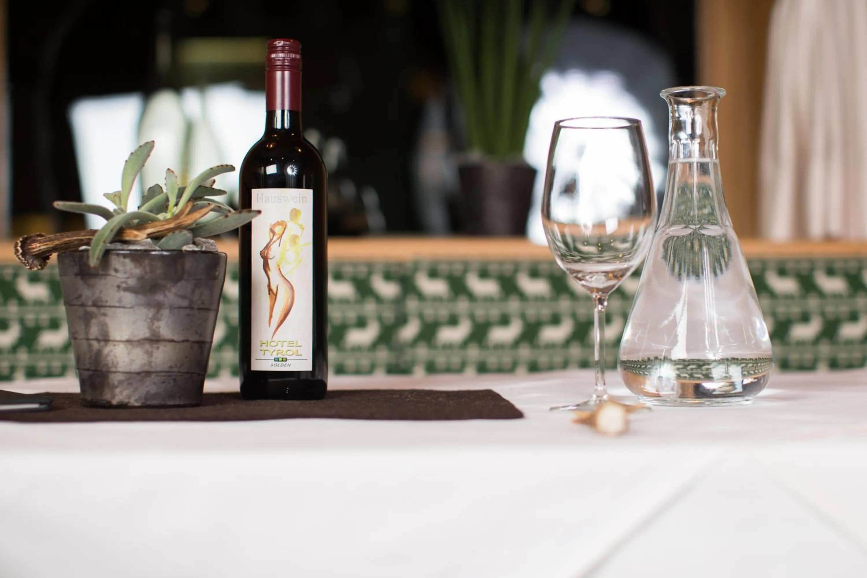 Restaurant/places to eat in Riders In