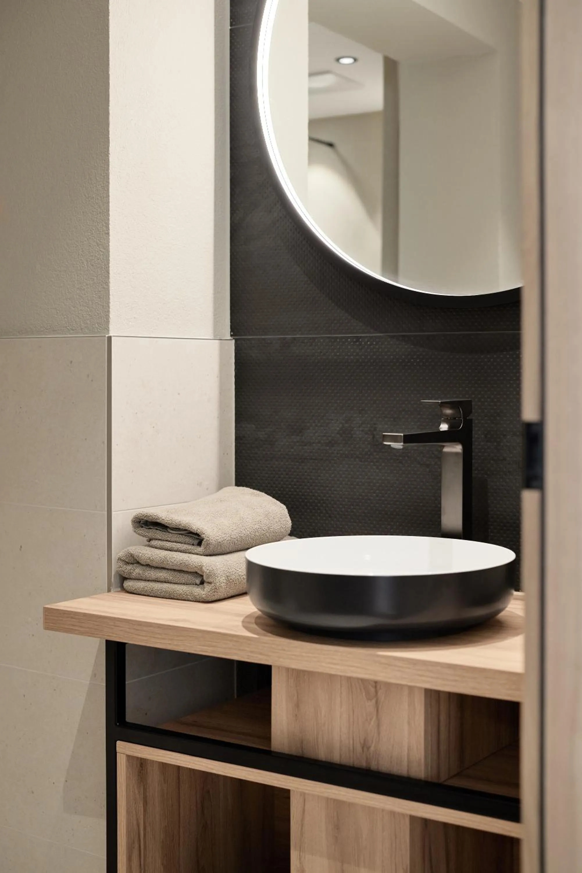 Bathroom in Riders In