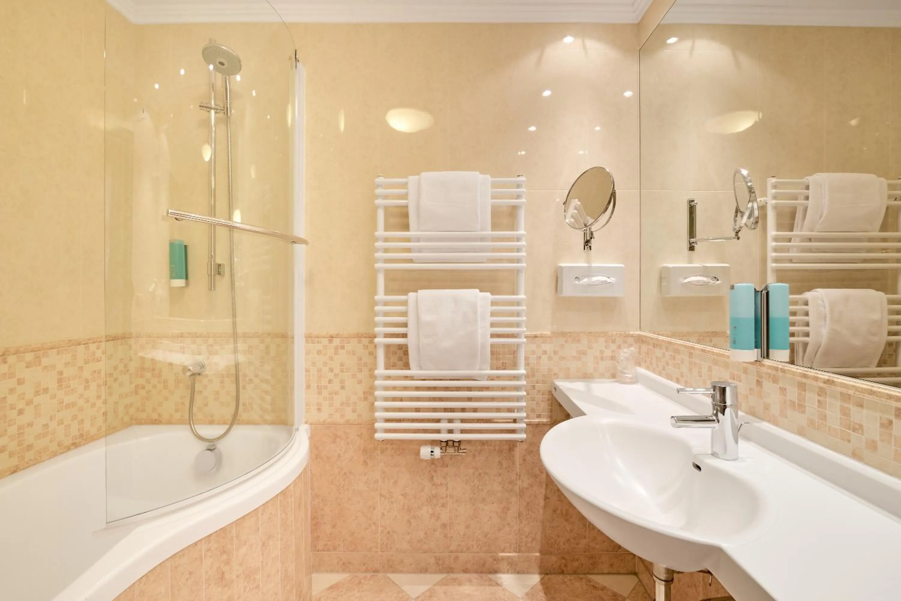 Bathroom in Riders In