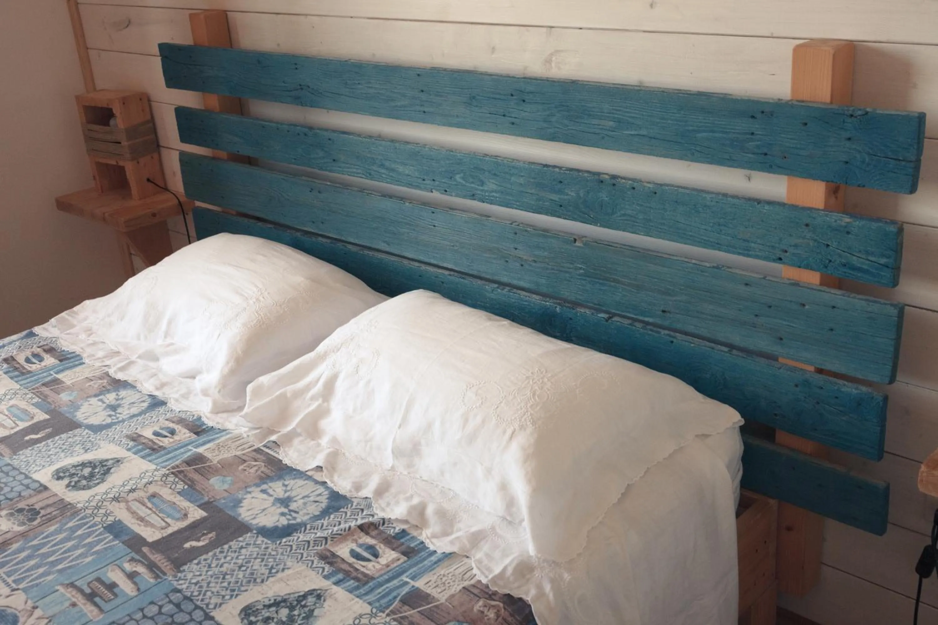 Bed in Villa Lina Bed&Breakfast