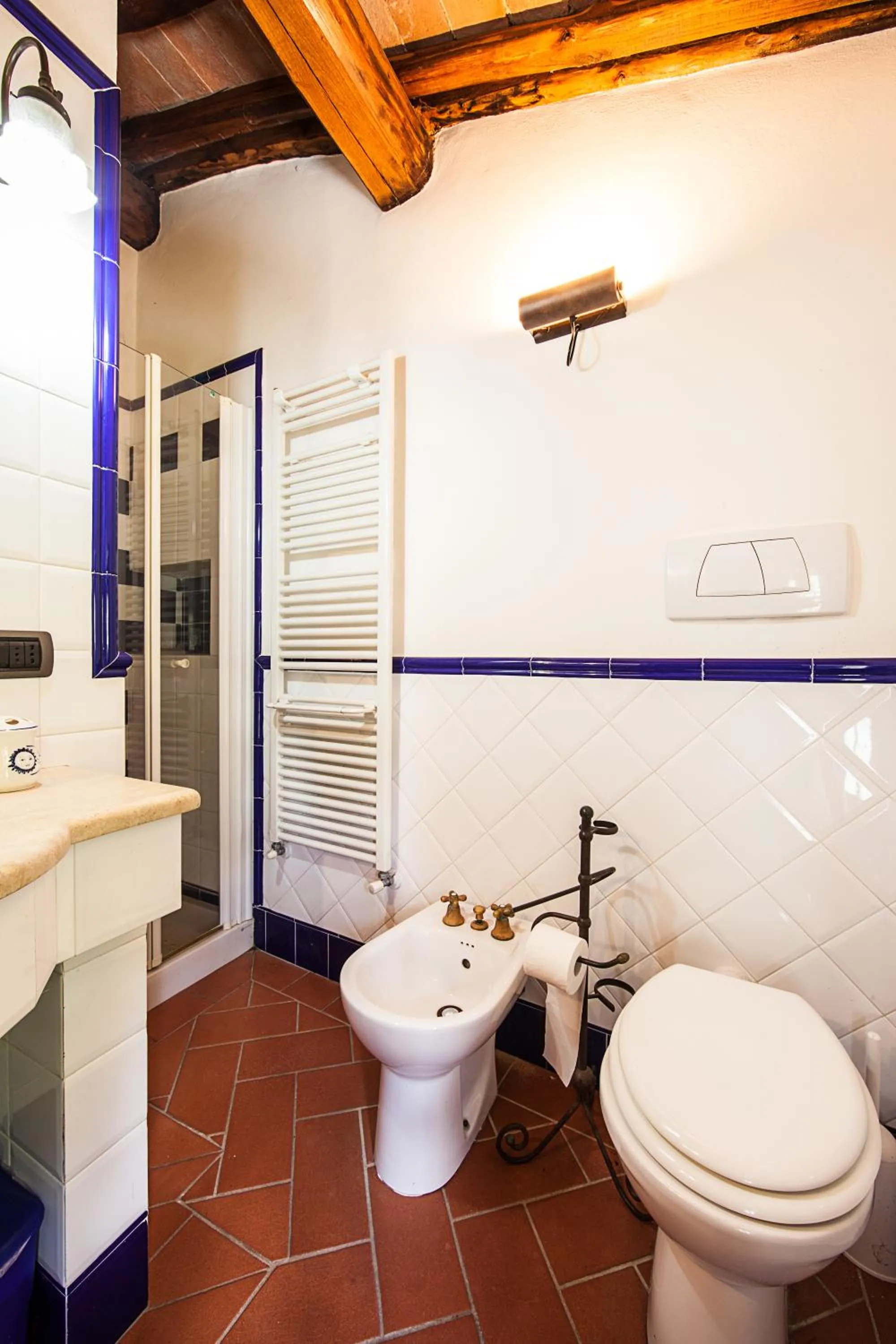 Bathroom in Fonte Del Castagno