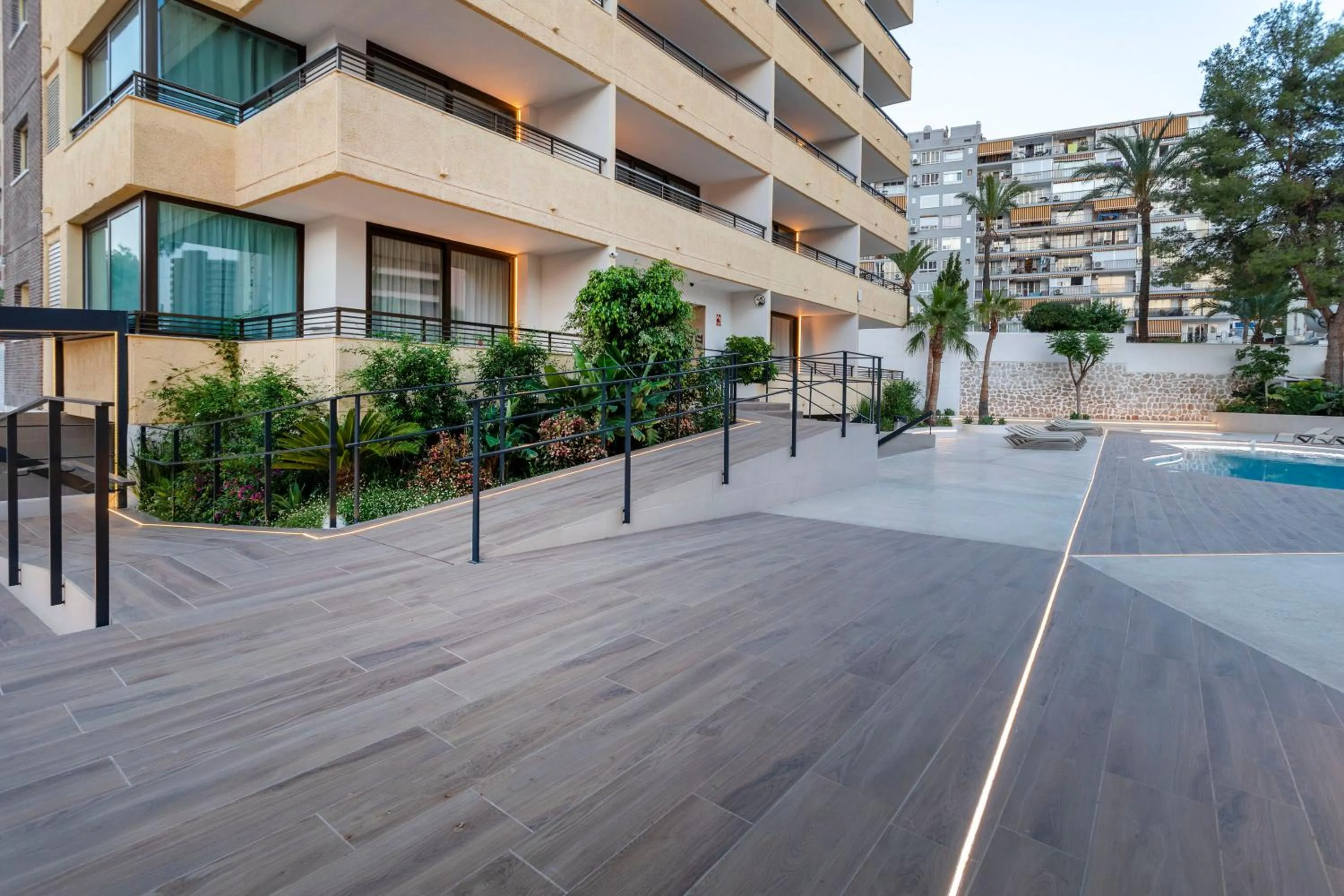 Property building in Halley Hotel & Apartments Affiliated by Meliá