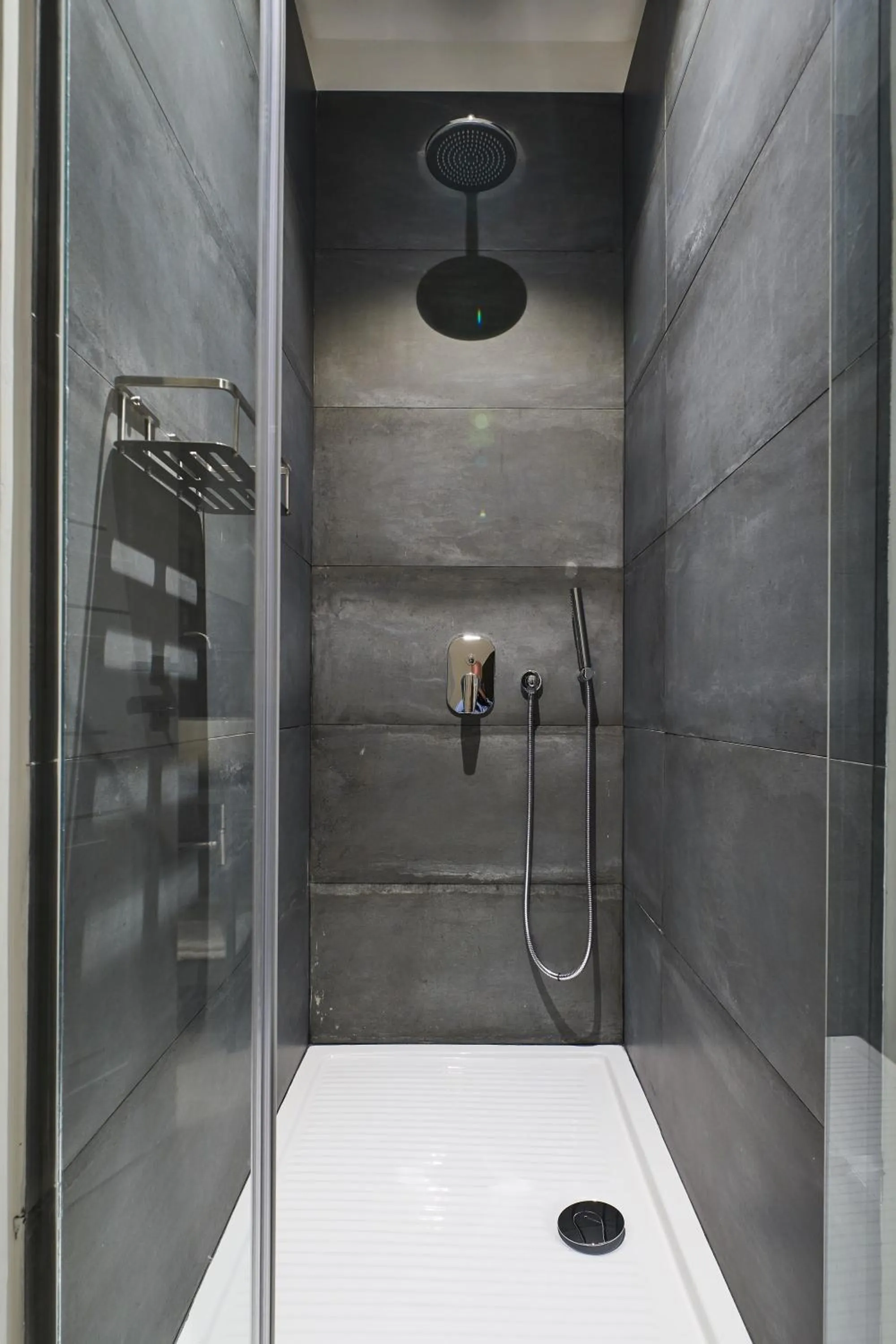Shower in A Casa del Principe LT
