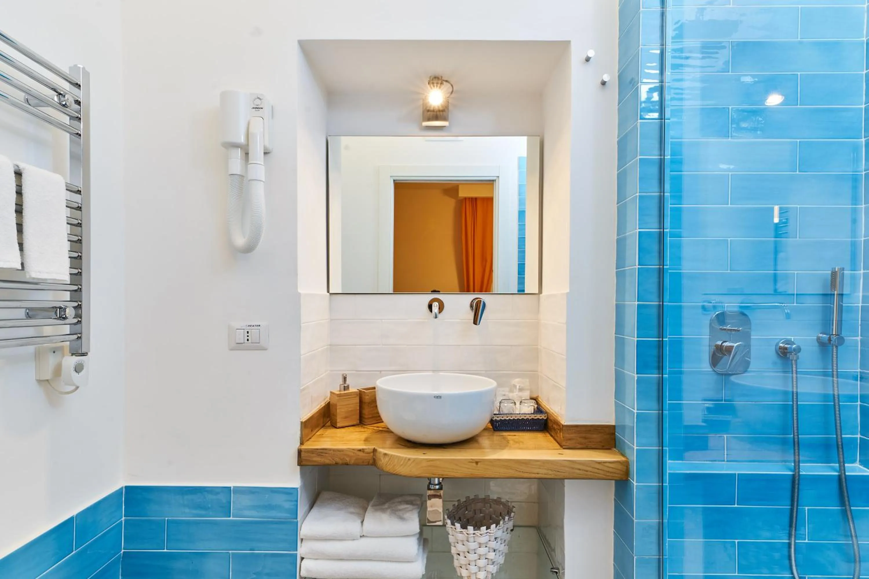 Shower in A Casa del Principe LT