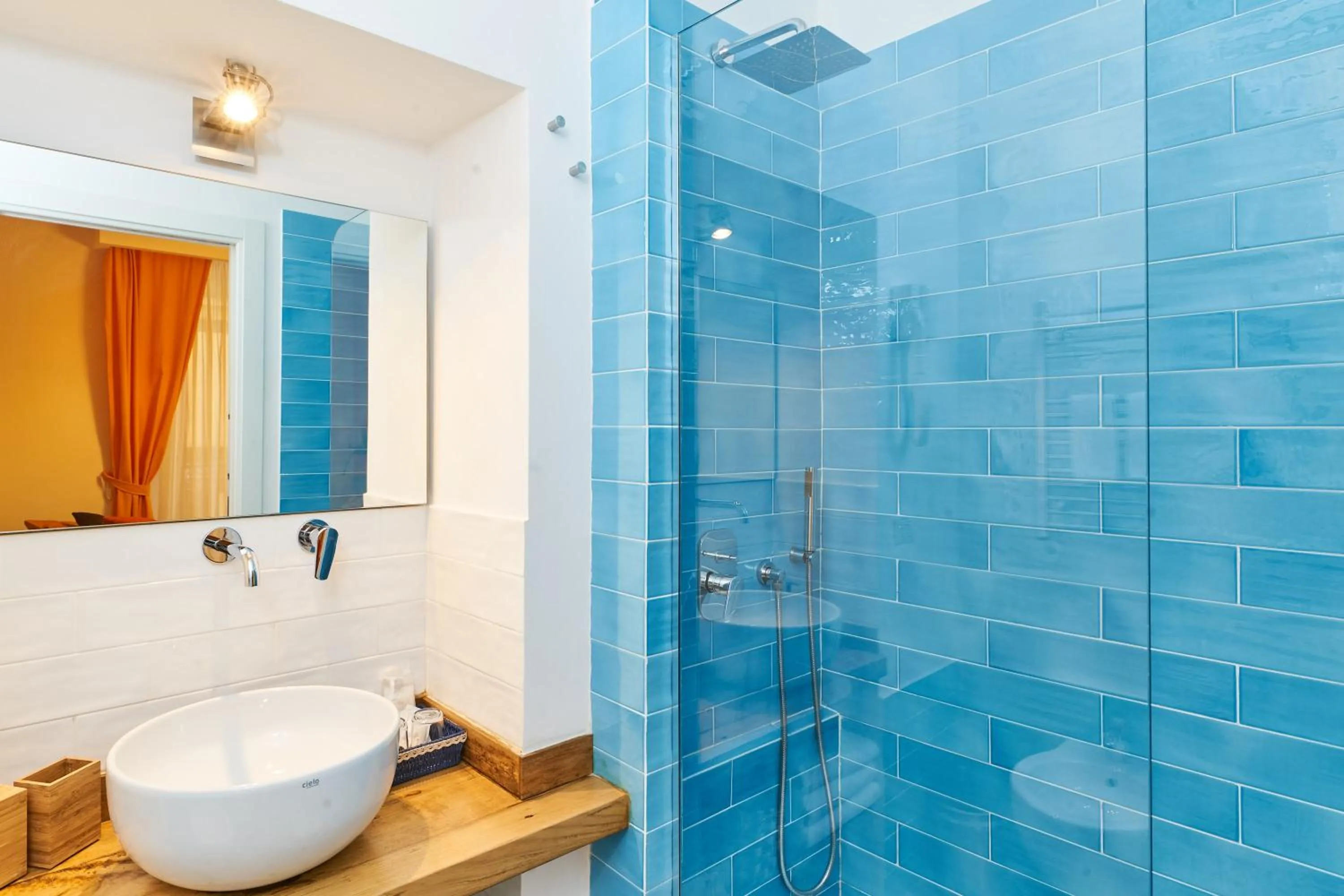 Shower in A Casa del Principe LT