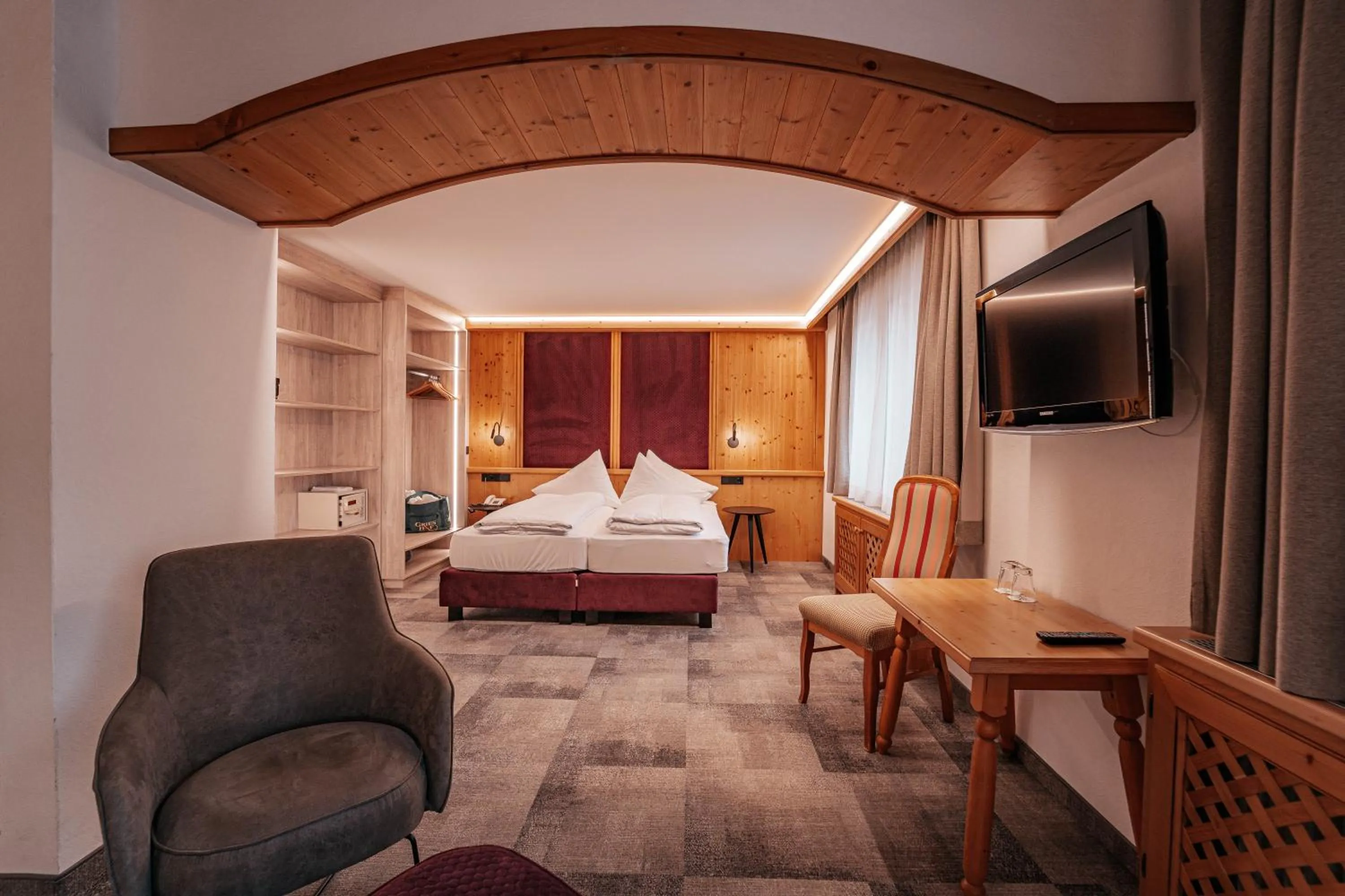 Photo of the whole room, Bed in Hotel Grieshof